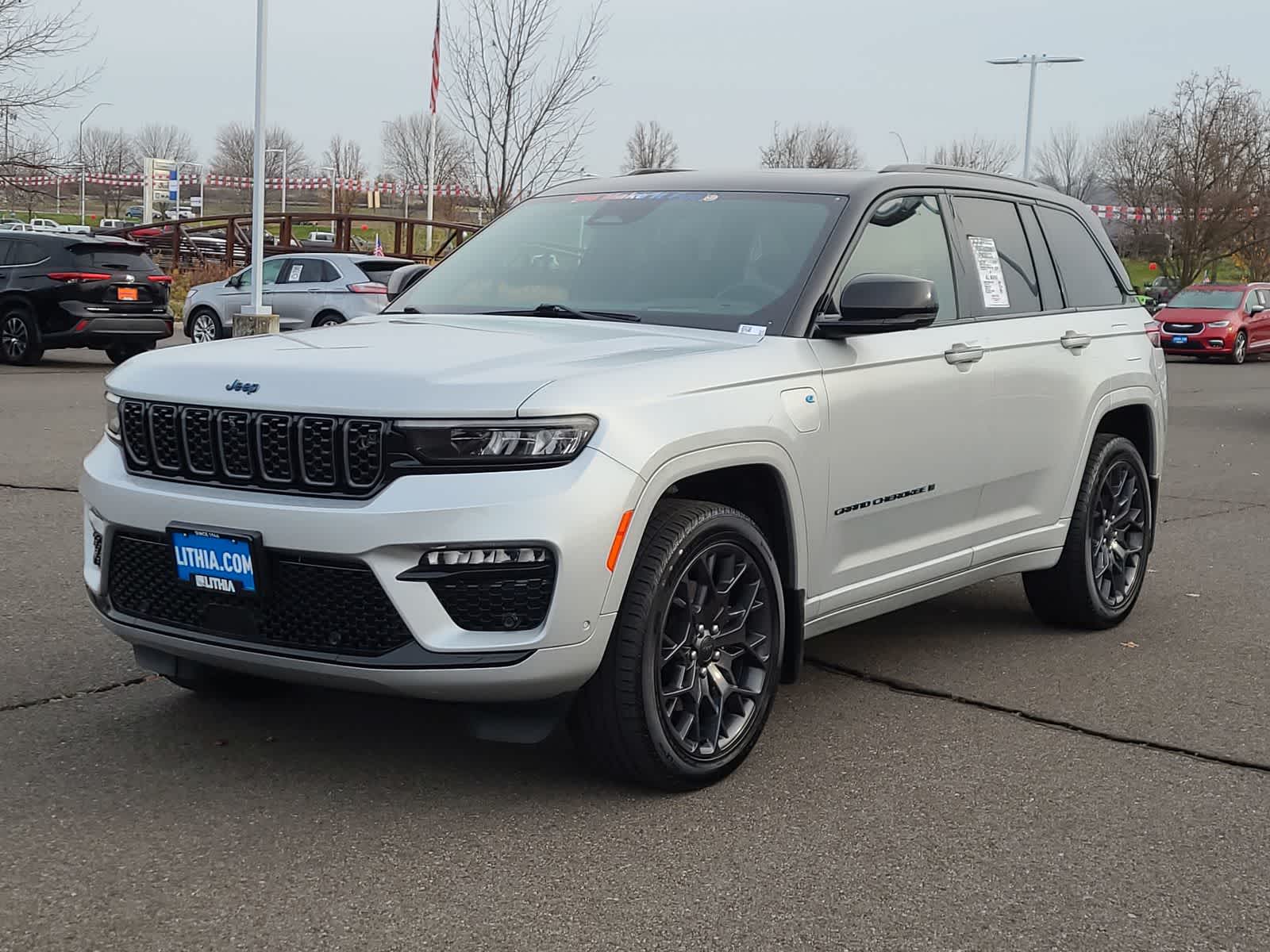 2023 Jeep Grand Cherokee Summit Reserve 4xe's photo