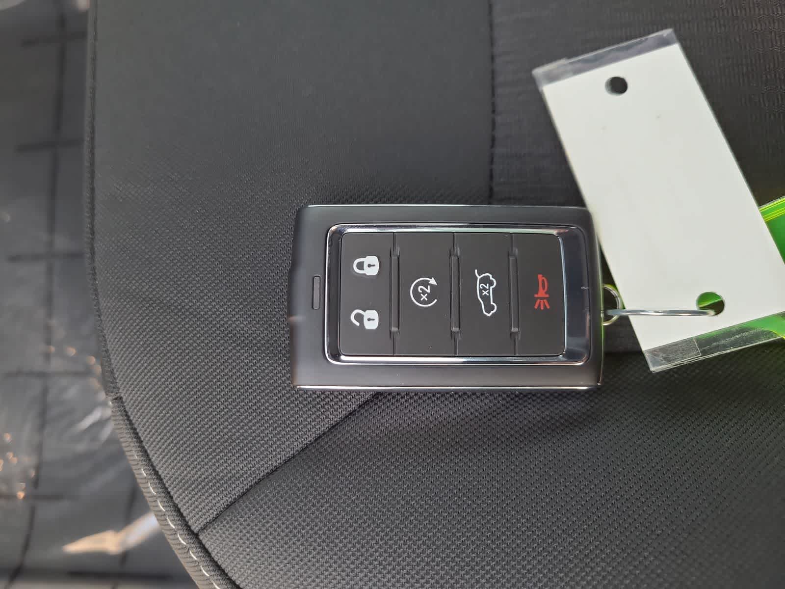 Thumbnail: 2025 Jeep Grand Cherokee - 28