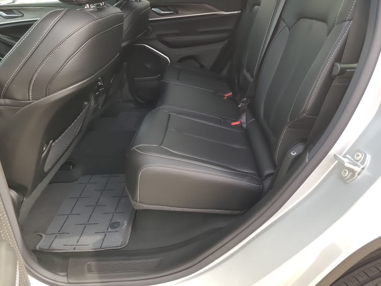 Thumbnail: 2026 Jeep Grand Cherokee - 21