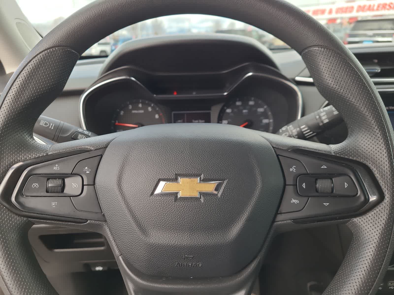 Thumbnail: 2022 Chevrolet TrailBlazer - 23