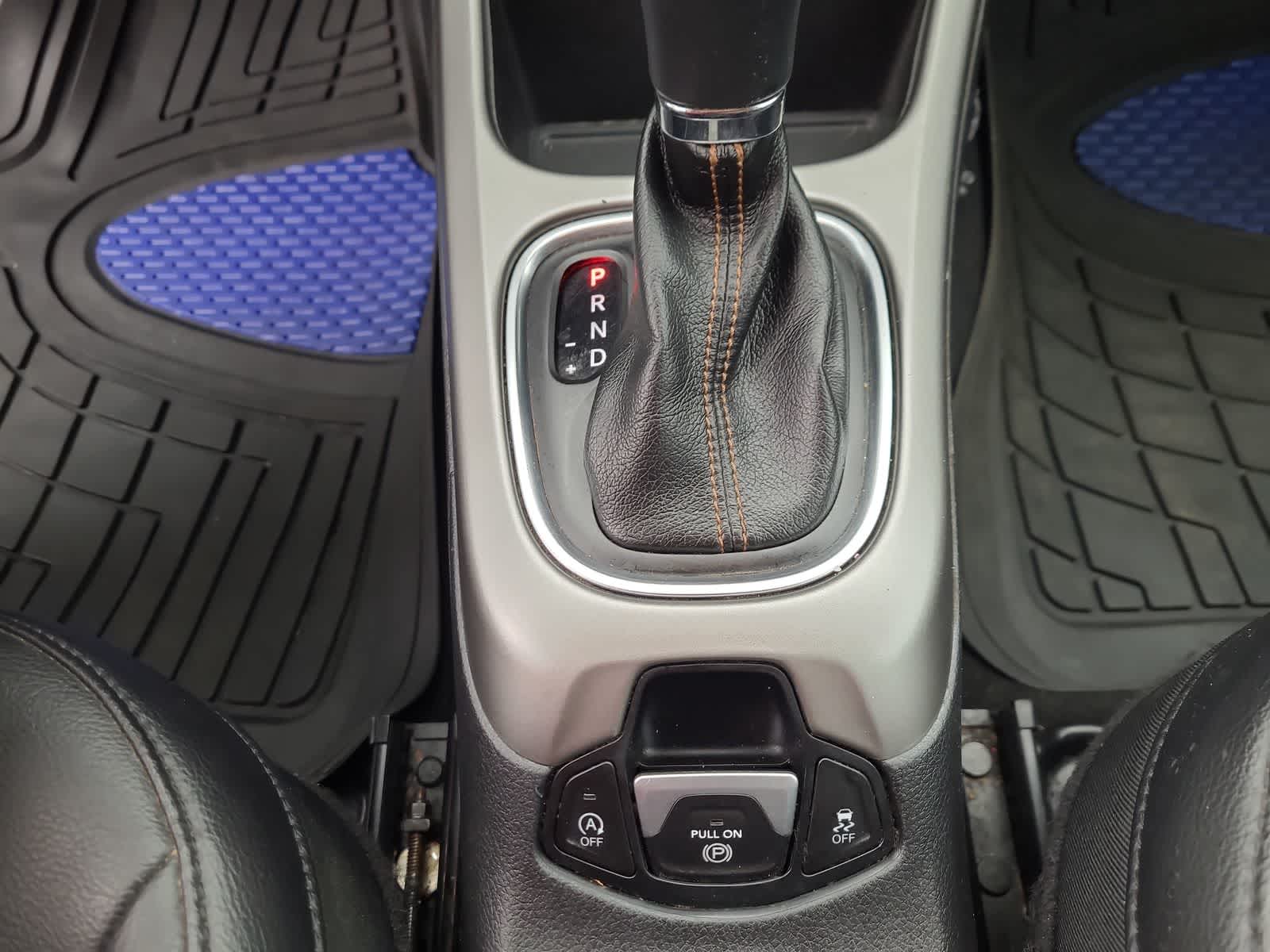 Thumbnail: 2018 Jeep Compass - 25