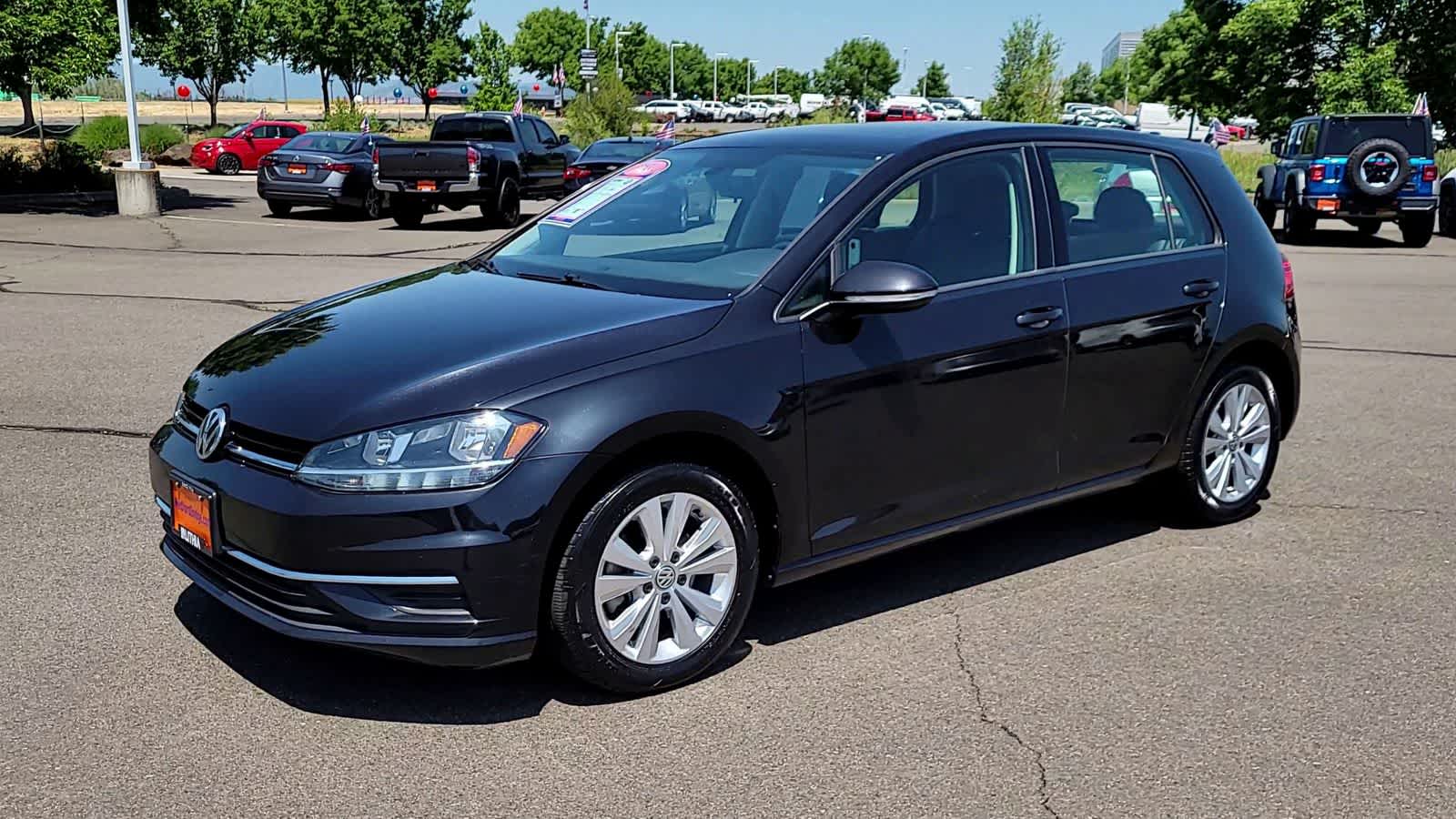 2021 Volkswagen Golf S 4