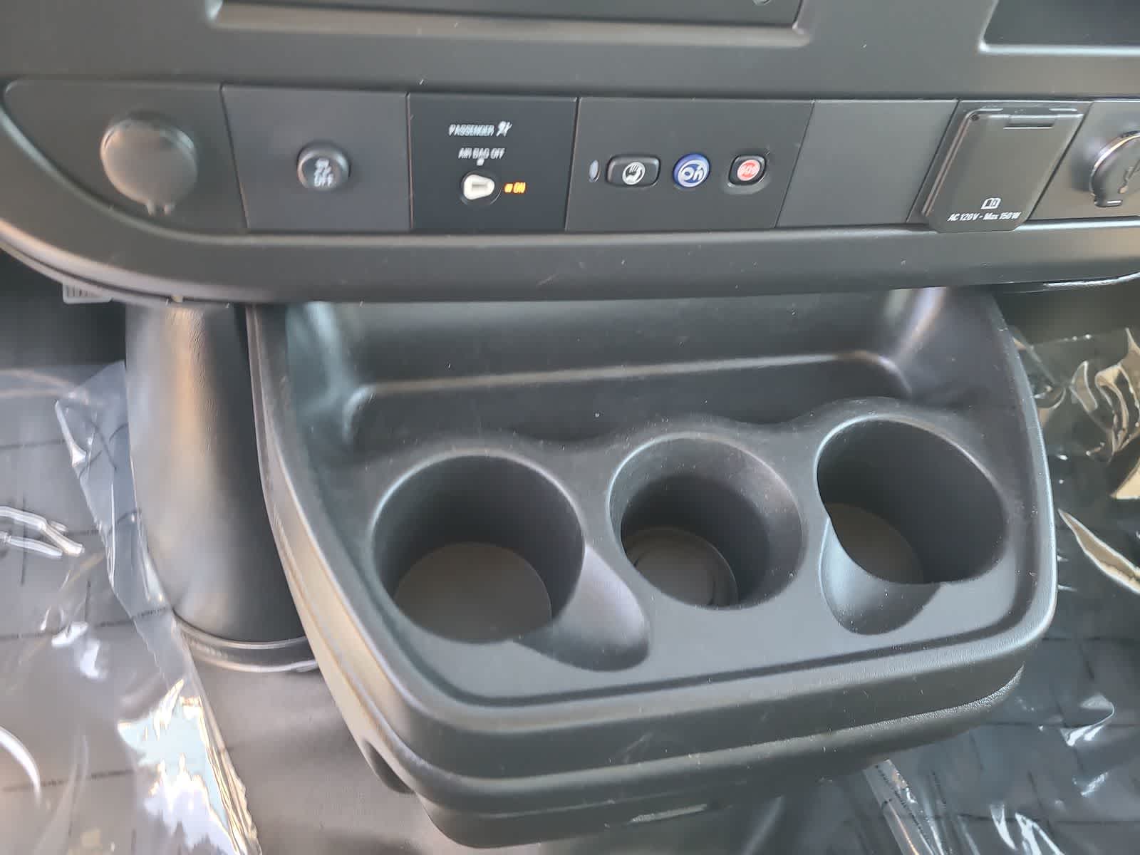 Thumbnail: 2019 Chevrolet Express - 23