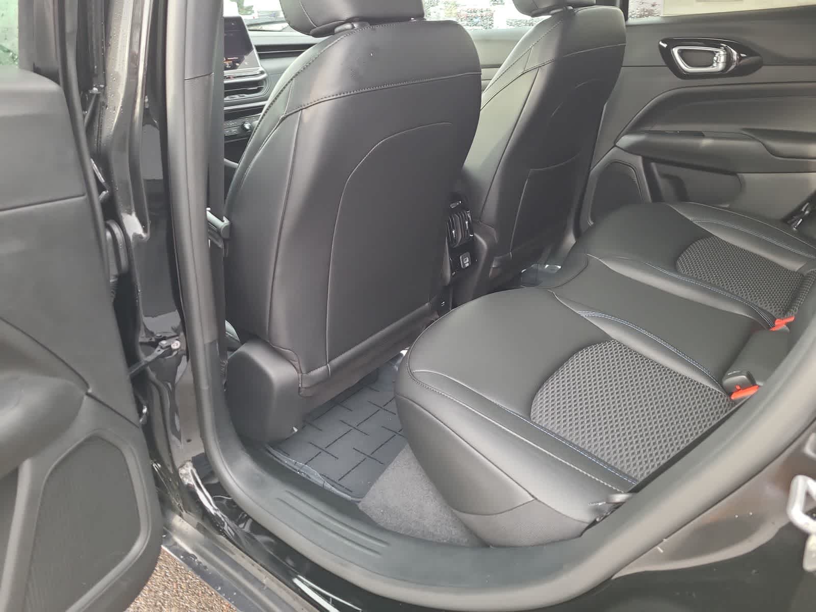 Thumbnail: 2026 Jeep Compass - 20