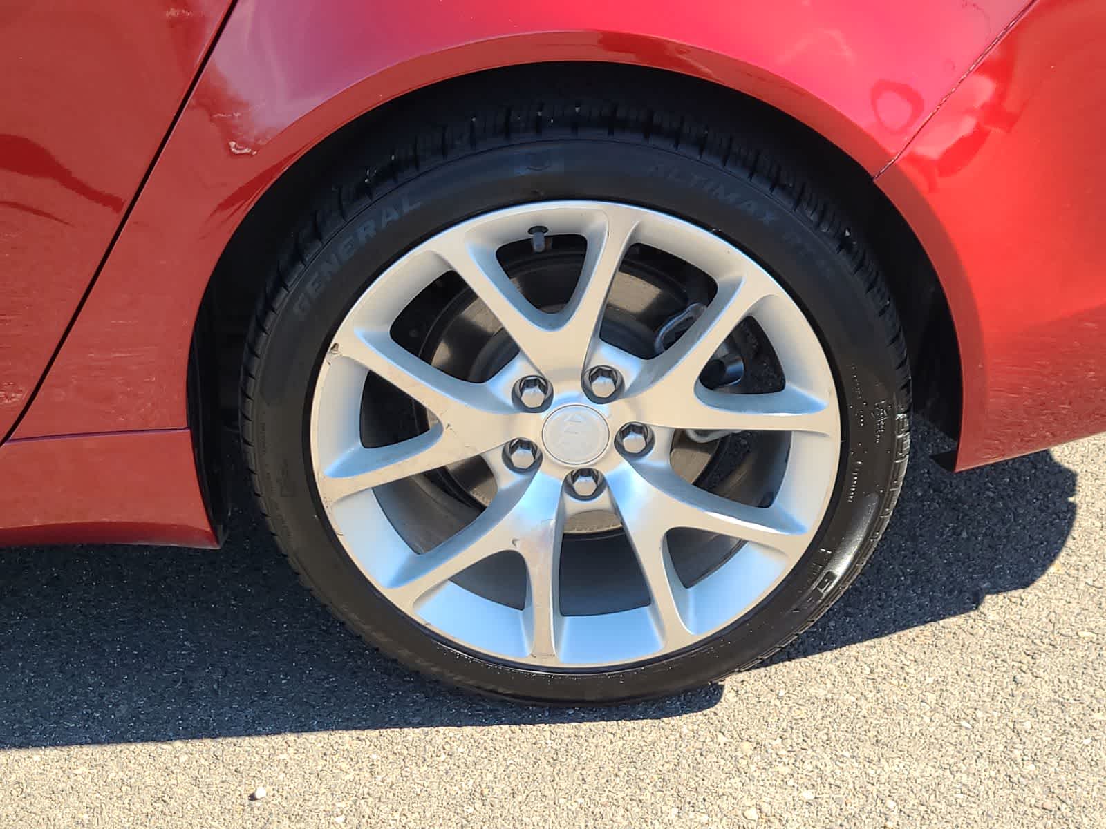 Thumbnail: 2015 Buick Regal - 16