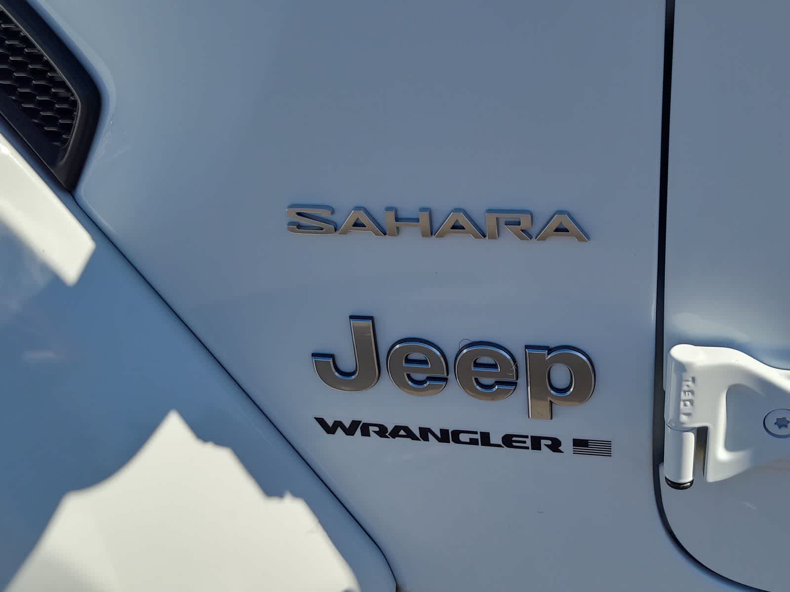 Thumbnail: 2023 Jeep Wrangler - 15