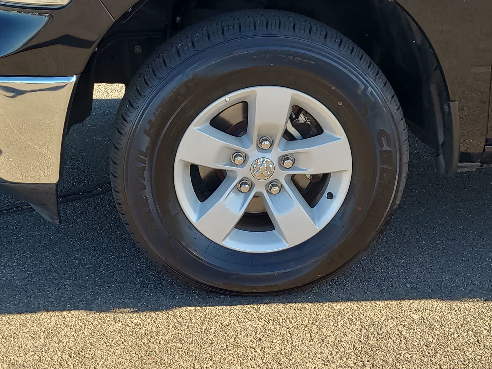 Thumbnail: 2023 RAM 1500 Classic - 16