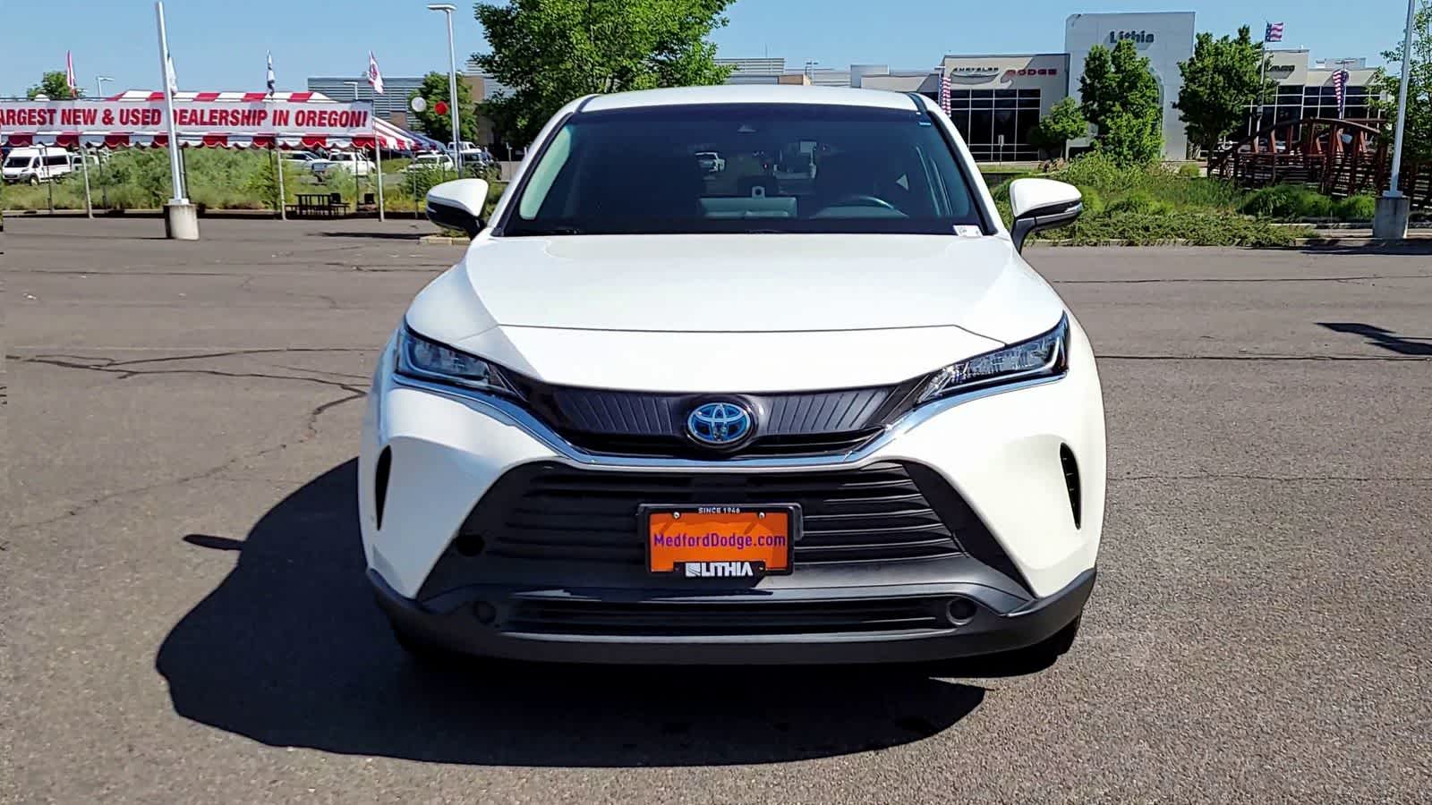2021 Toyota Venza LE 3