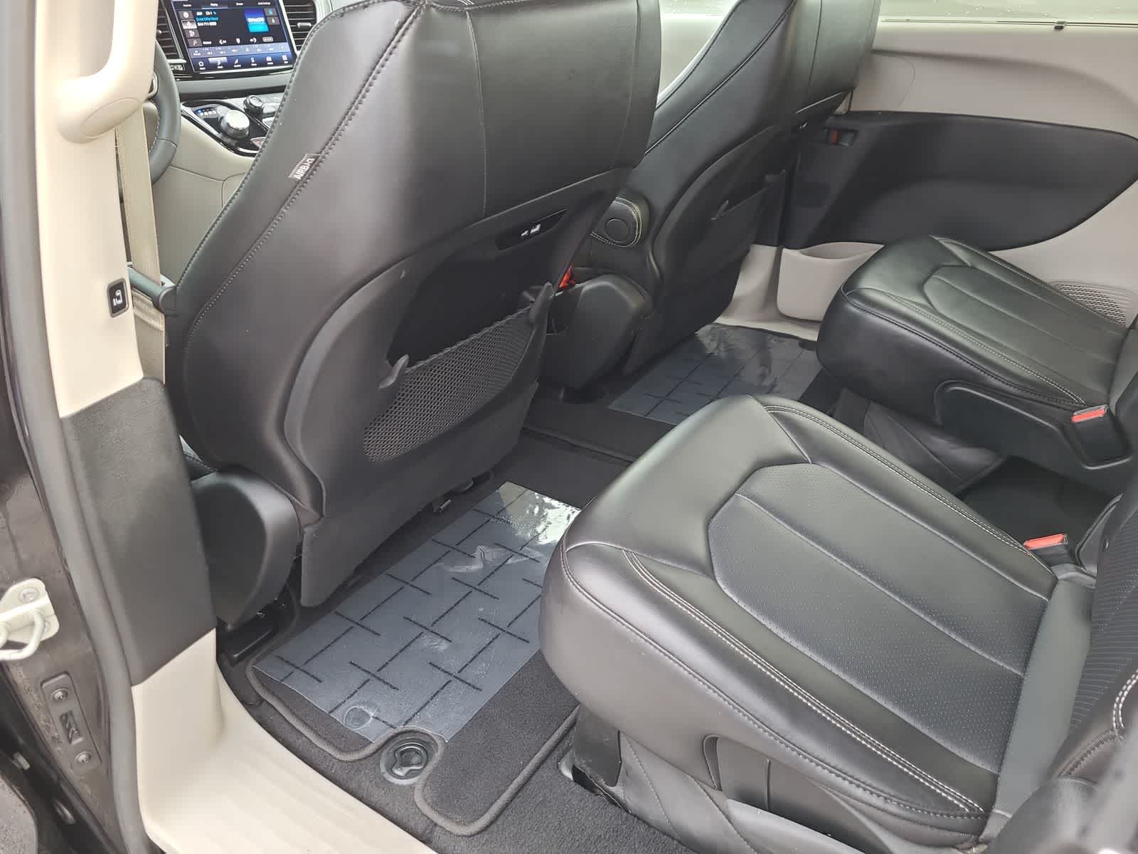 Thumbnail: 2024 Chrysler Pacifica - 20