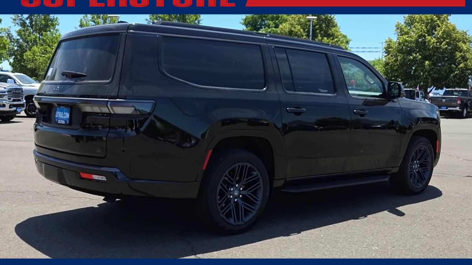 Thumbnail: 2026 Jeep Grand Wagoneer - 8