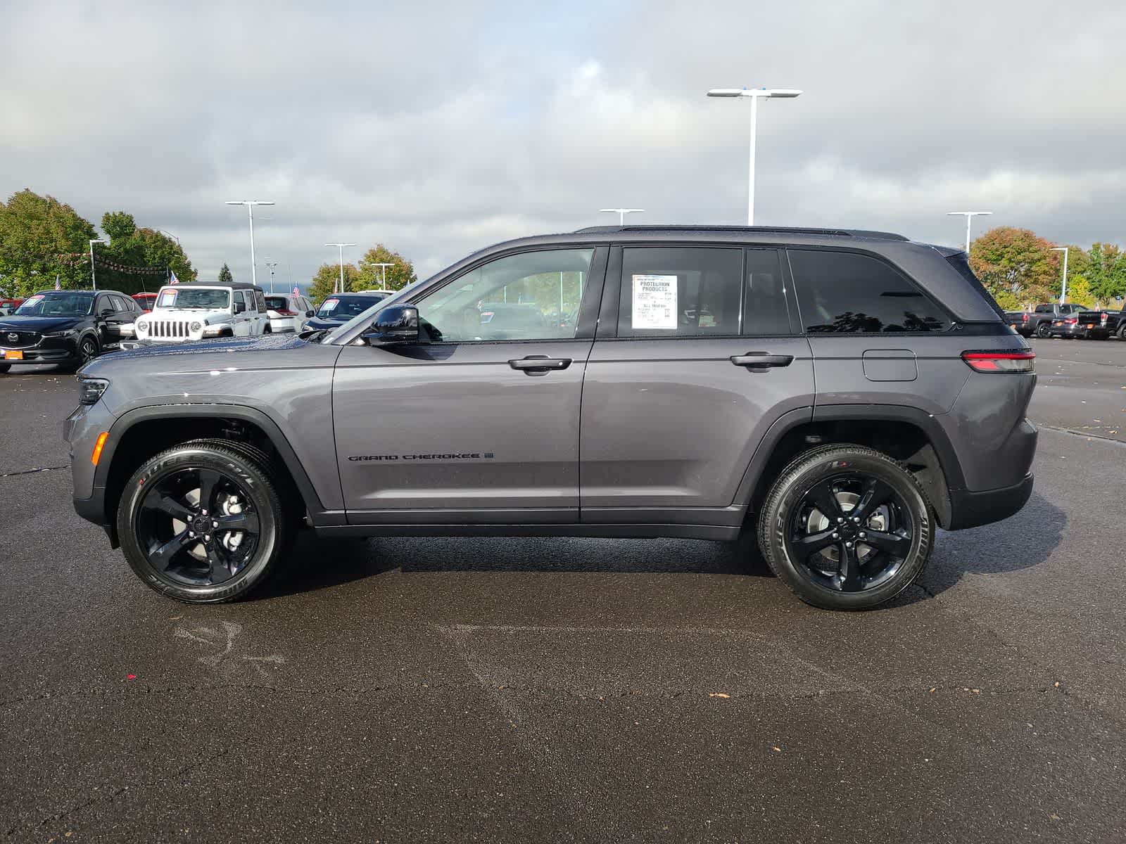 Thumbnail: 2025 Jeep Grand Cherokee - 11