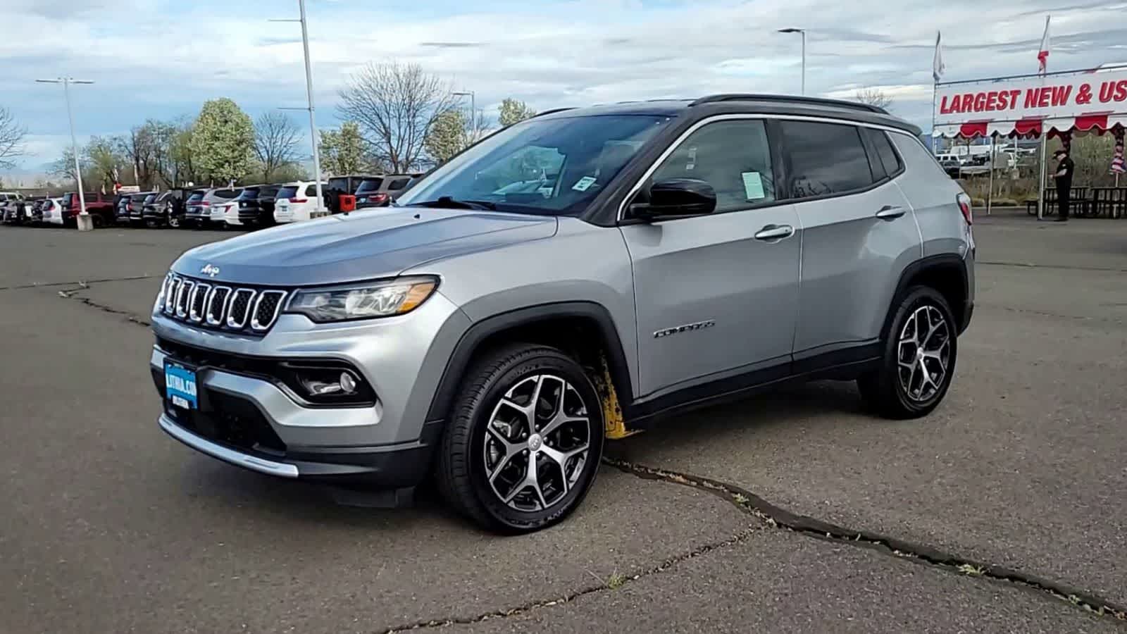 Thumbnail: 2024 Jeep Compass - 4
