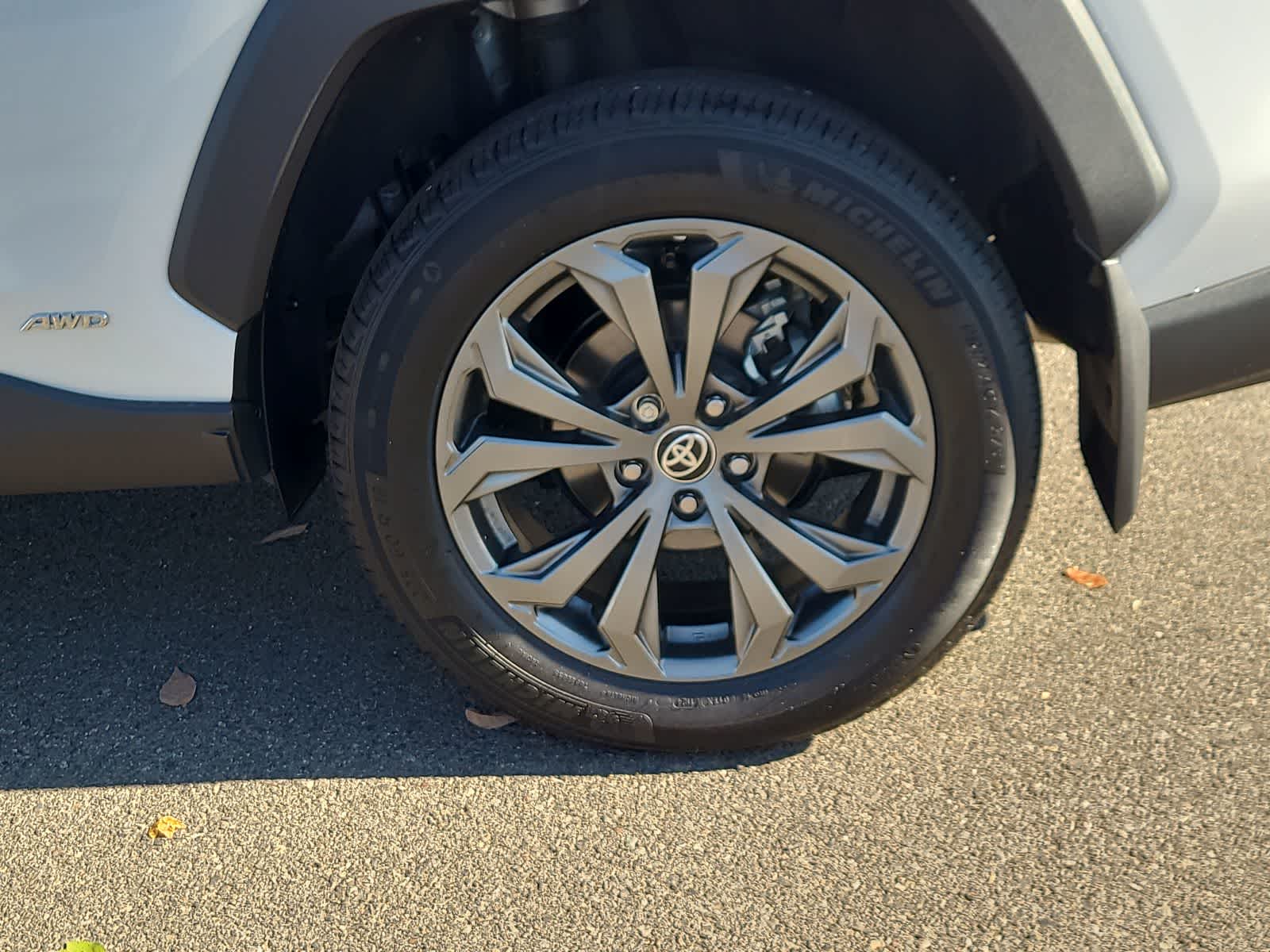 Thumbnail: 2024 Toyota RAV4 - 16