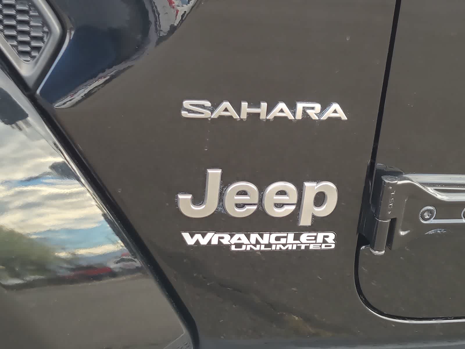 Thumbnail: 2022 Jeep Wrangler - 15