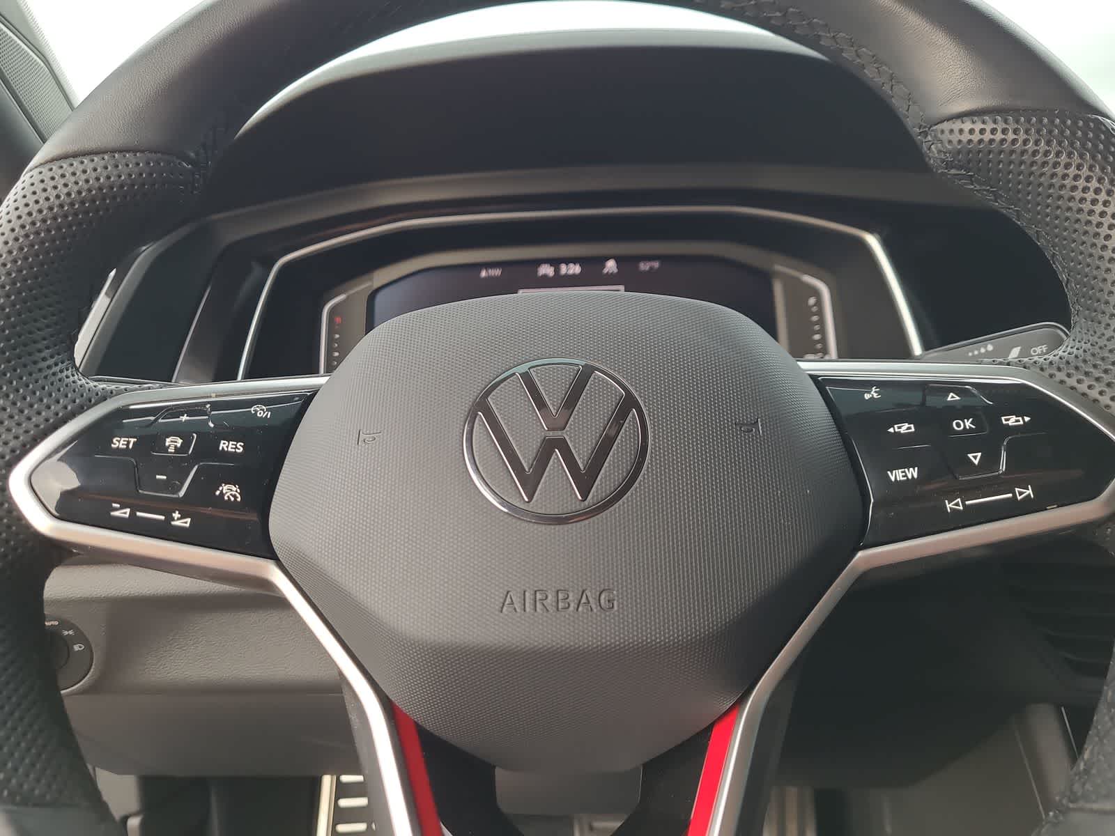 Thumbnail: 2024 Volkswagen Jetta - 23