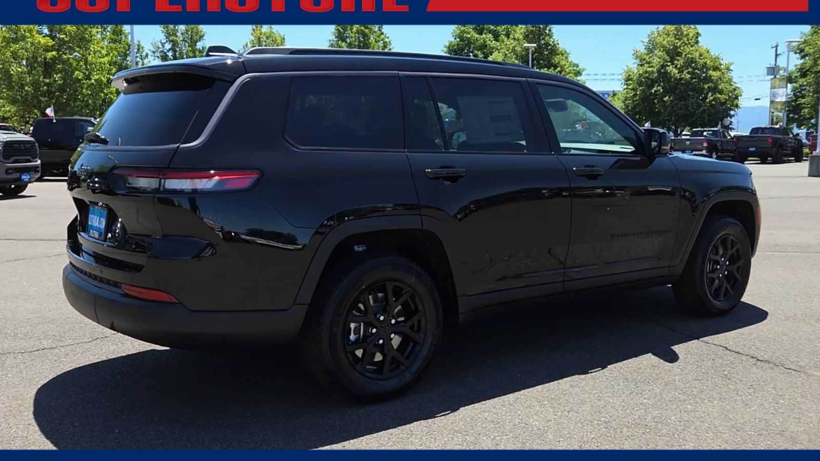 Thumbnail: 2026 Jeep Grand Cherokee - 8