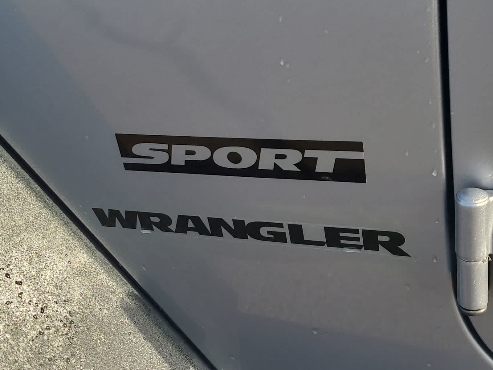 Thumbnail: 2015 Jeep Wrangler - 15