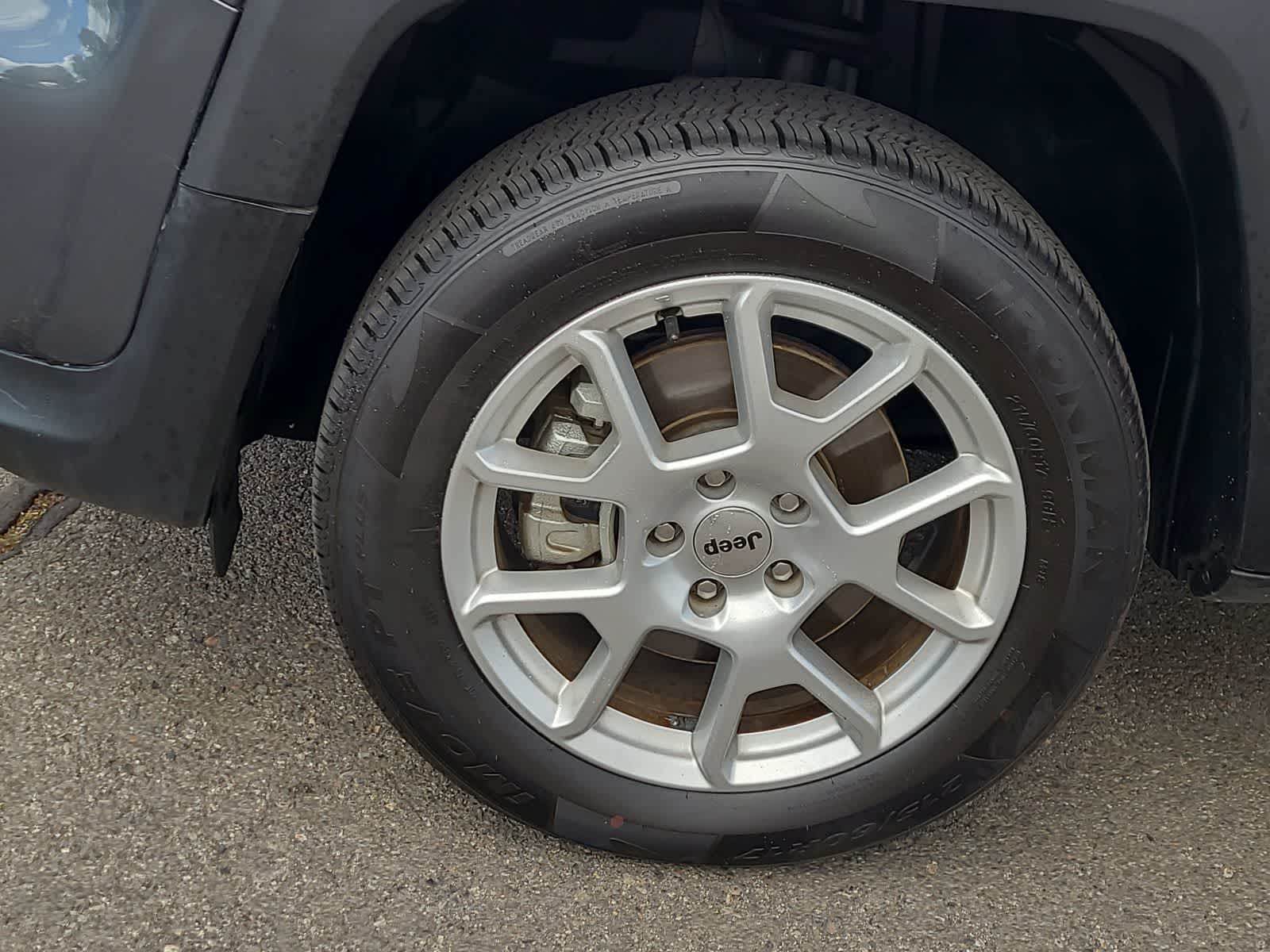 Thumbnail: 2023 Jeep Renegade - 16