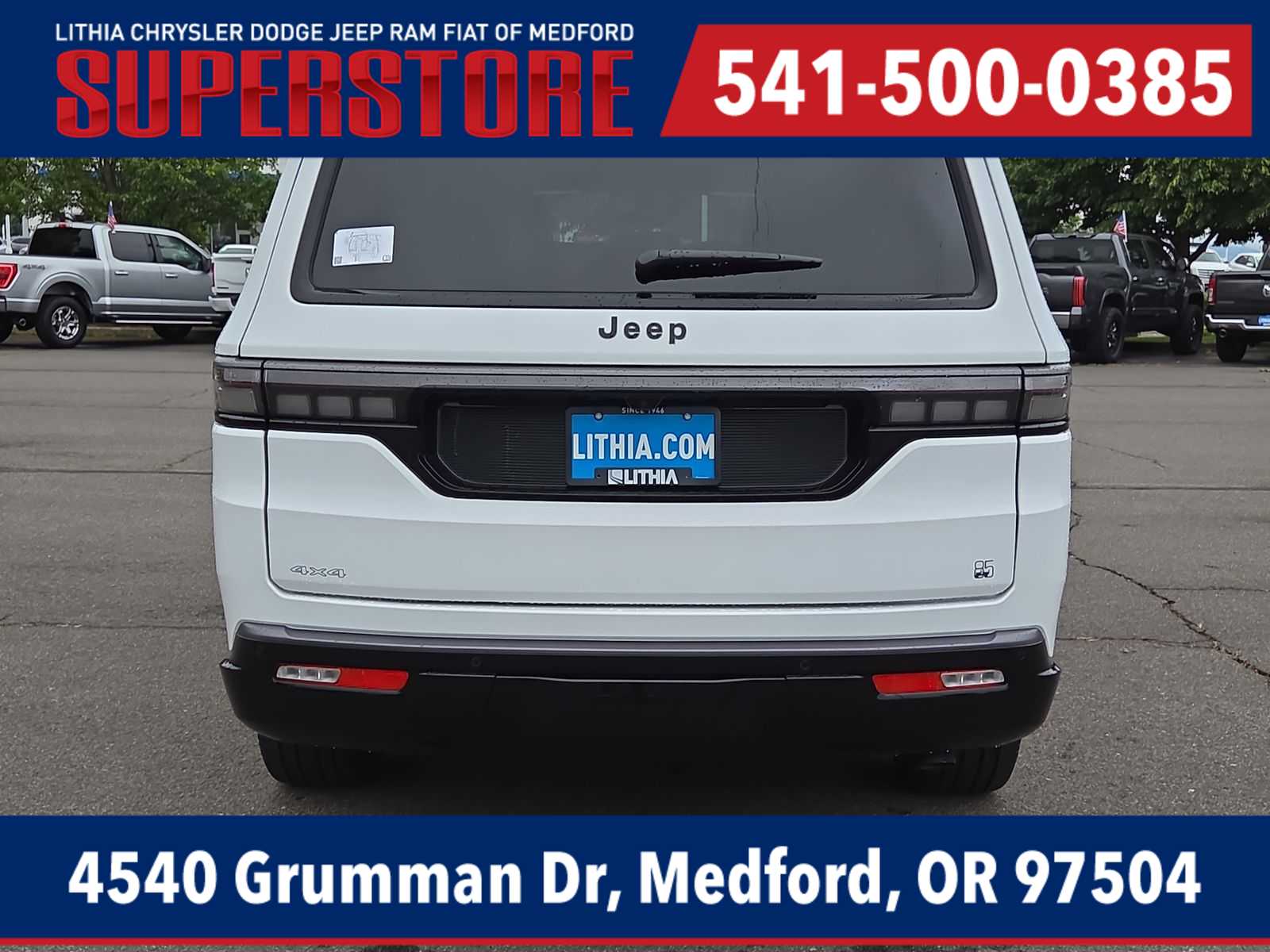 Thumbnail: 2026 Jeep Grand Wagoneer - 13