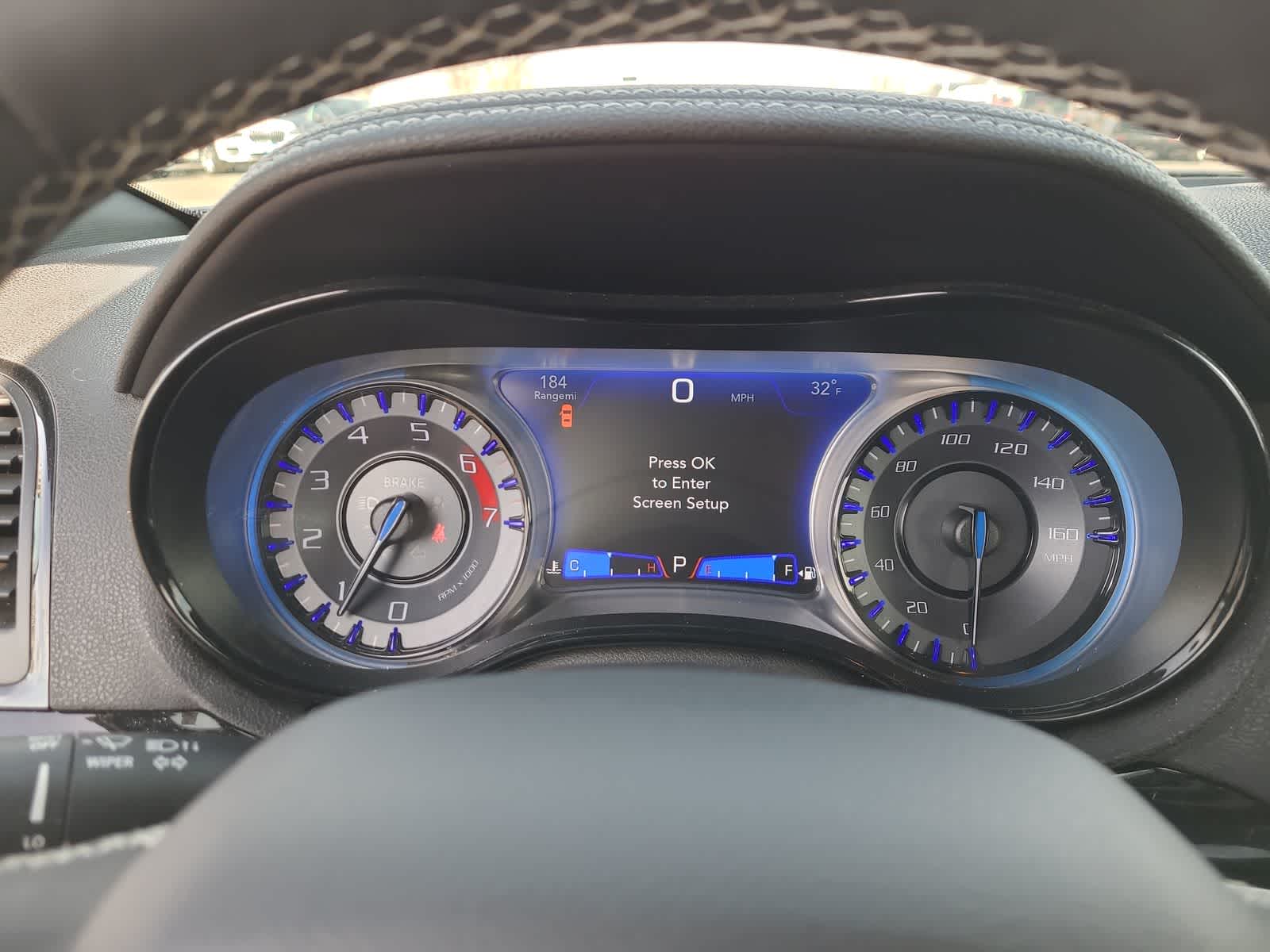 Thumbnail: 2022 Chrysler 300 - 26