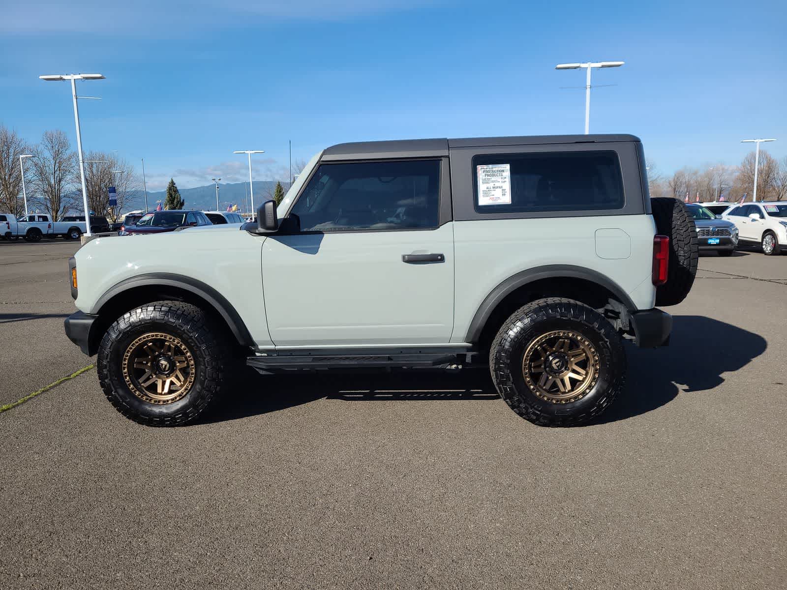 Thumbnail: 2023 Ford Bronco - 11