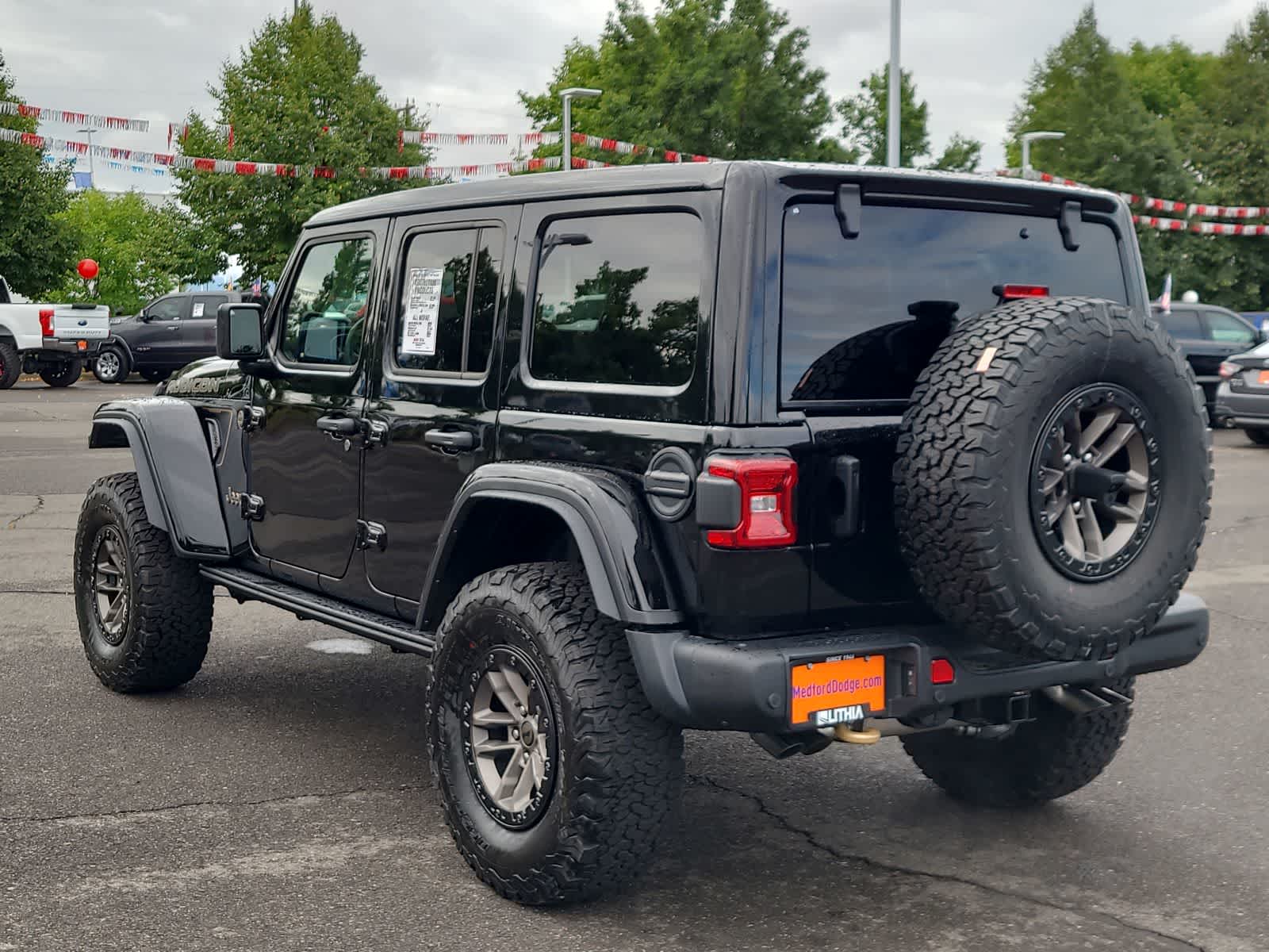 Thumbnail: 2025 Jeep Wrangler - 12