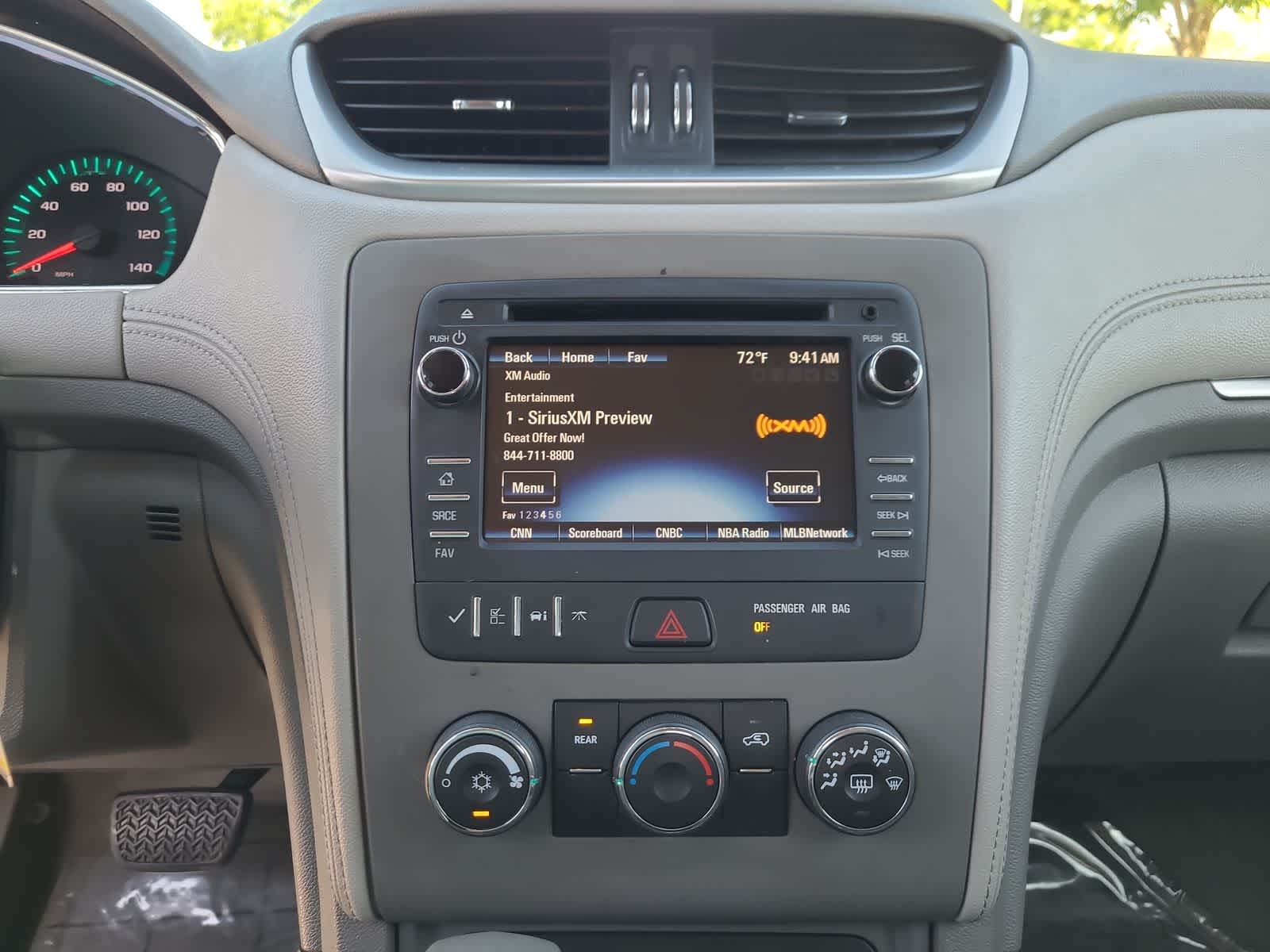 Thumbnail: 2015 Chevrolet Traverse - 24