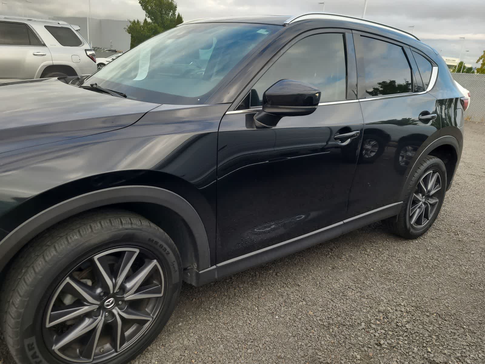 2017 Mazda CX-5 Grand Touring photo 2