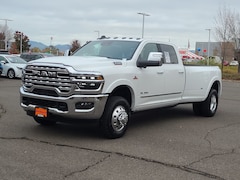 2026 Ram 3500 LIMITED CREW CAB 4X4 8' BOX Pickup Medford, OR