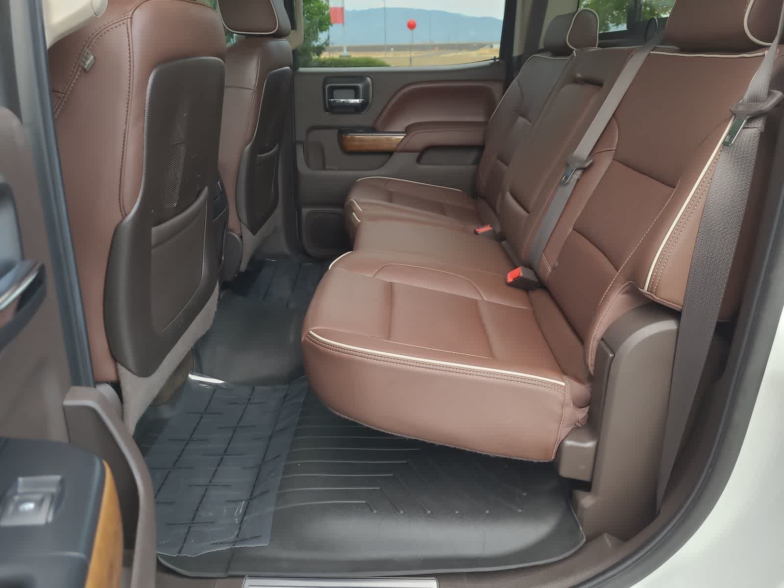 Thumbnail: 2015 Chevrolet Silverado 3500 - 21