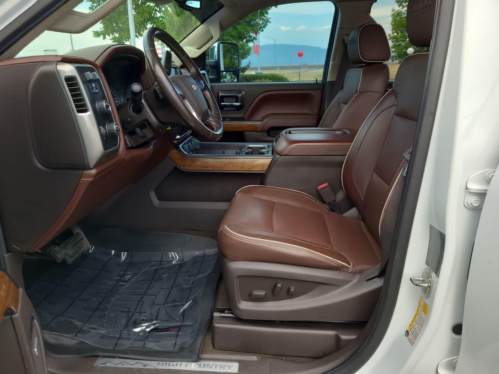 Thumbnail: 2015 Chevrolet Silverado 3500 - 19