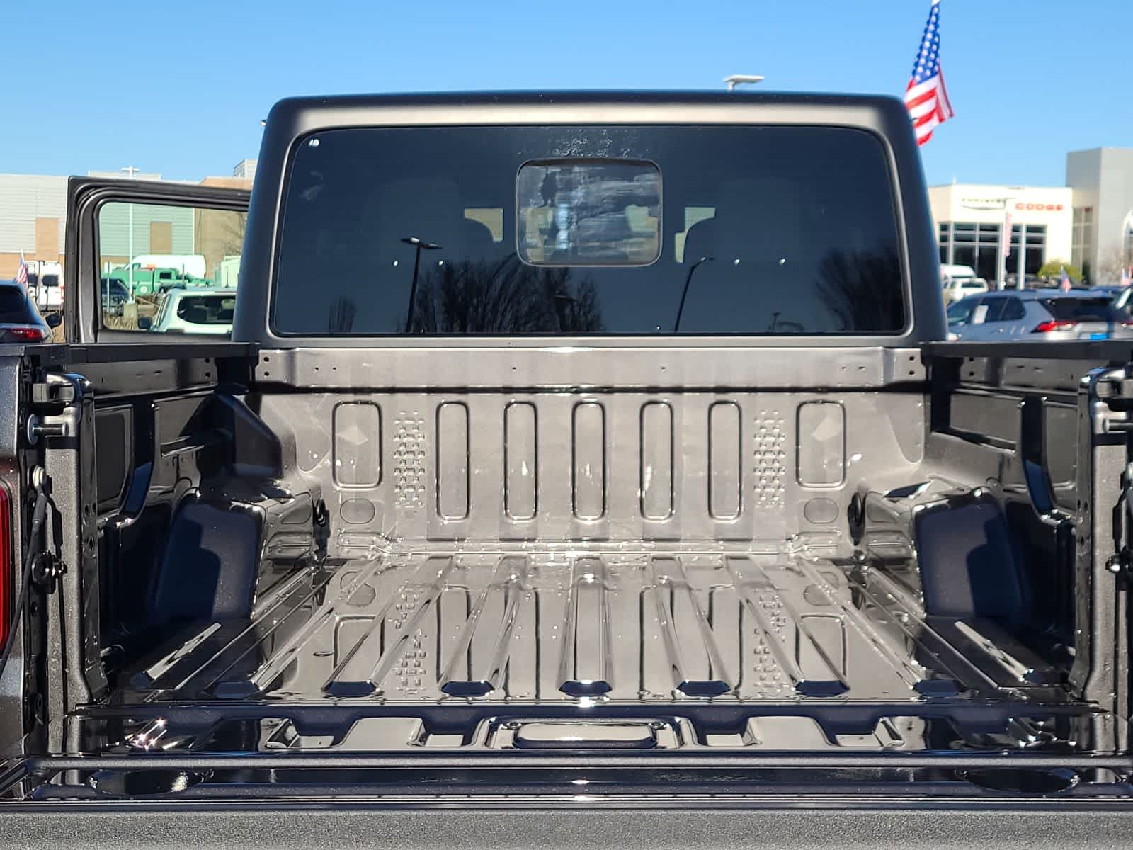 Thumbnail: 2026 Jeep Gladiator - 27