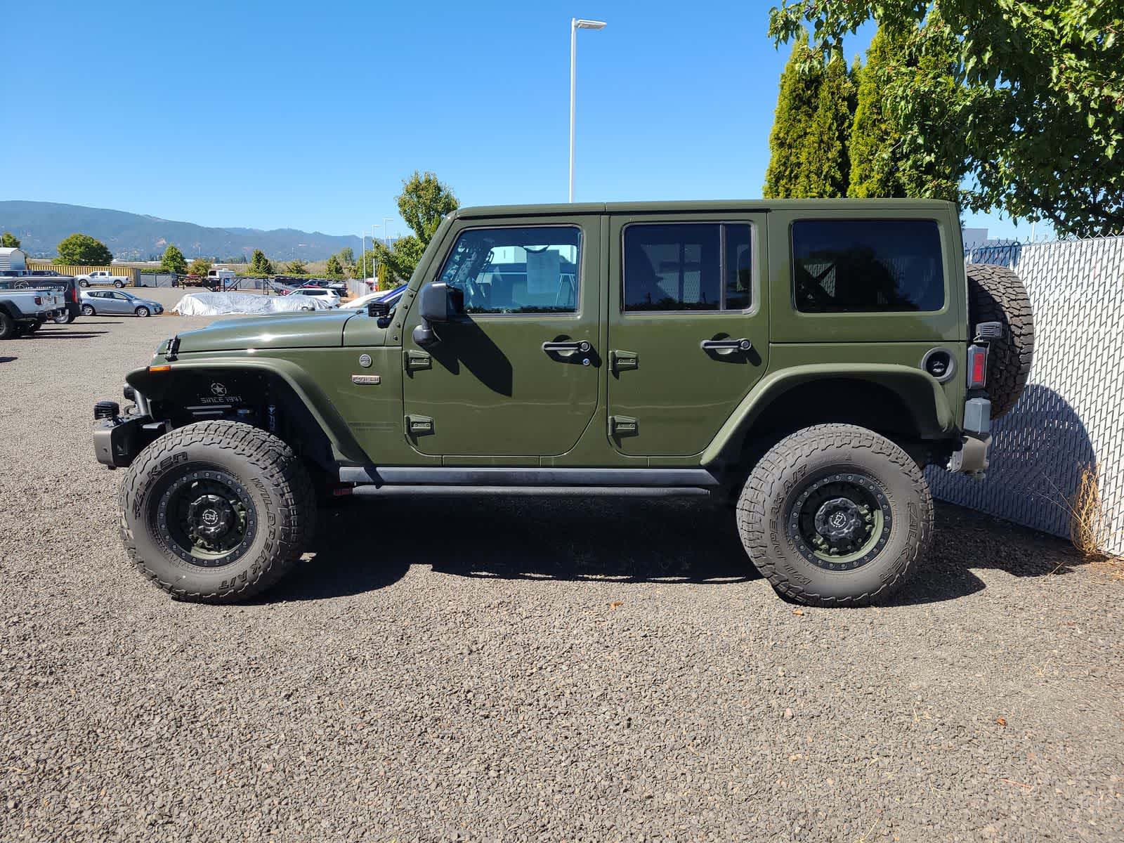 Thumbnail: 2016 Jeep Wrangler - 2
