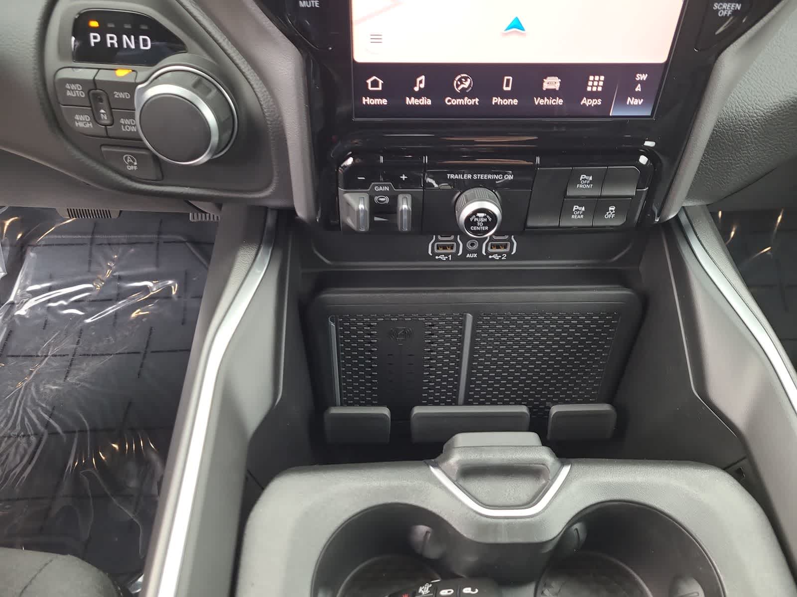 Thumbnail: 2026 RAM 1500 - 25