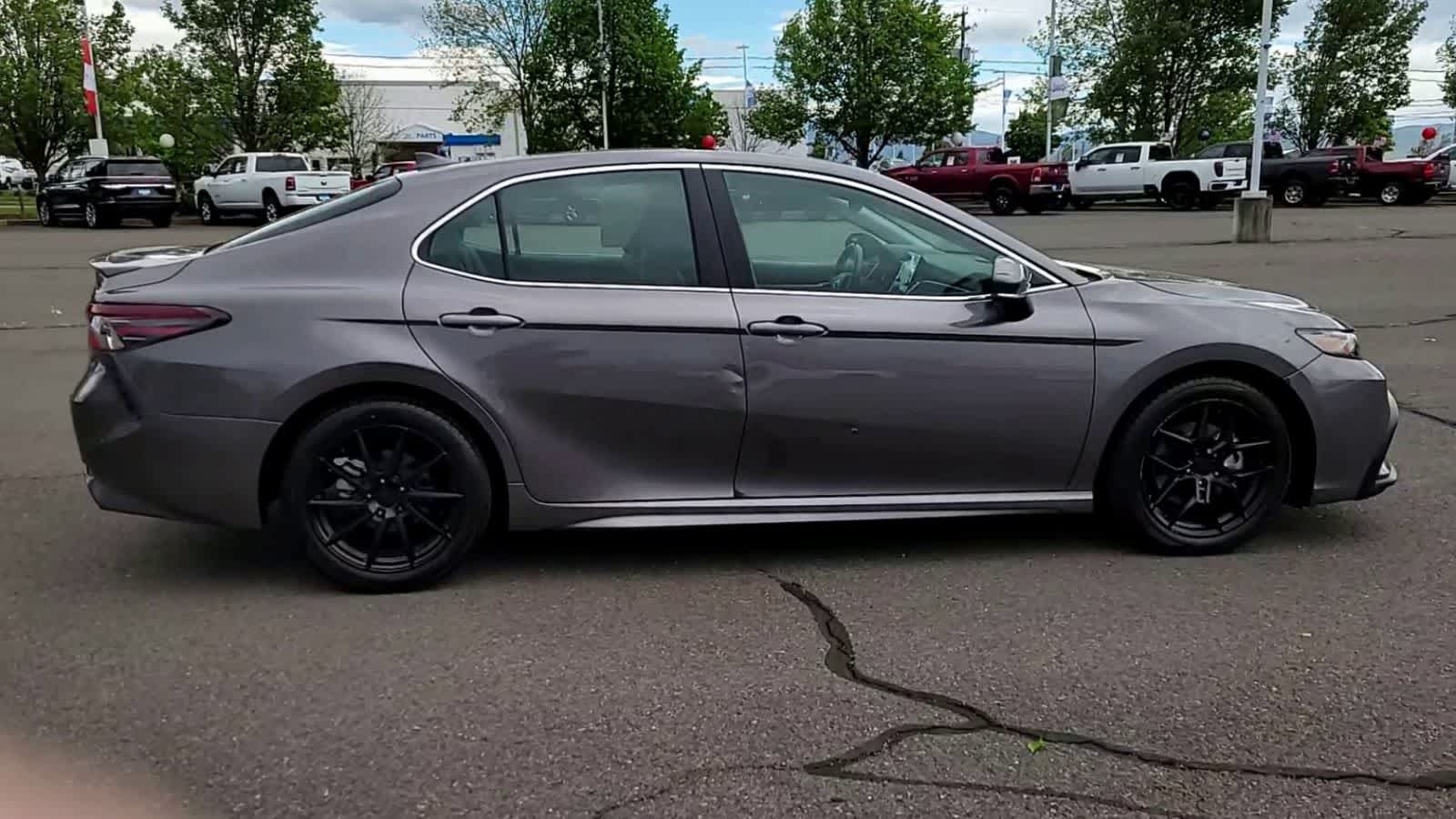 Thumbnail: 2023 Toyota Camry - 9