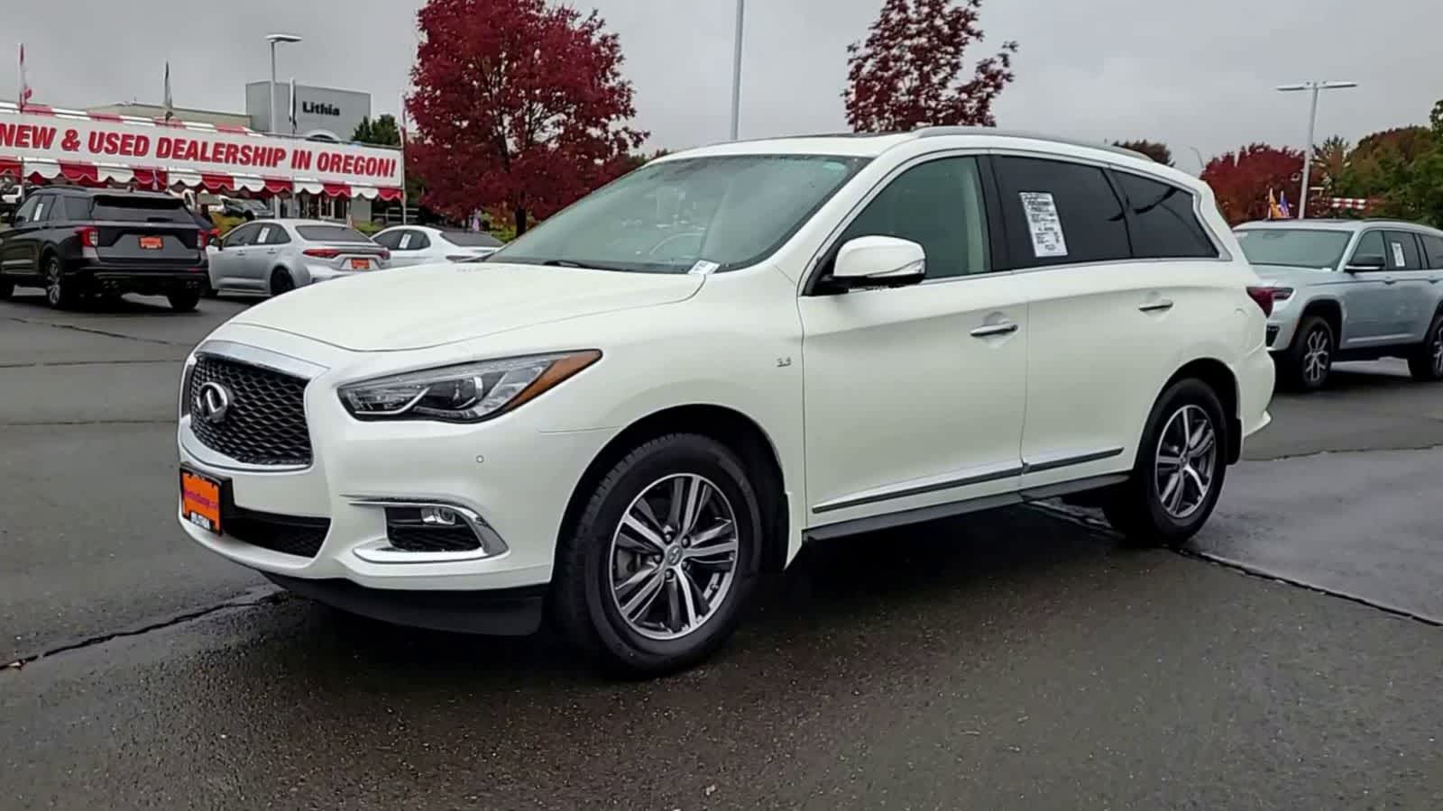 Thumbnail: 2017 INFINITI QX60 - 4
