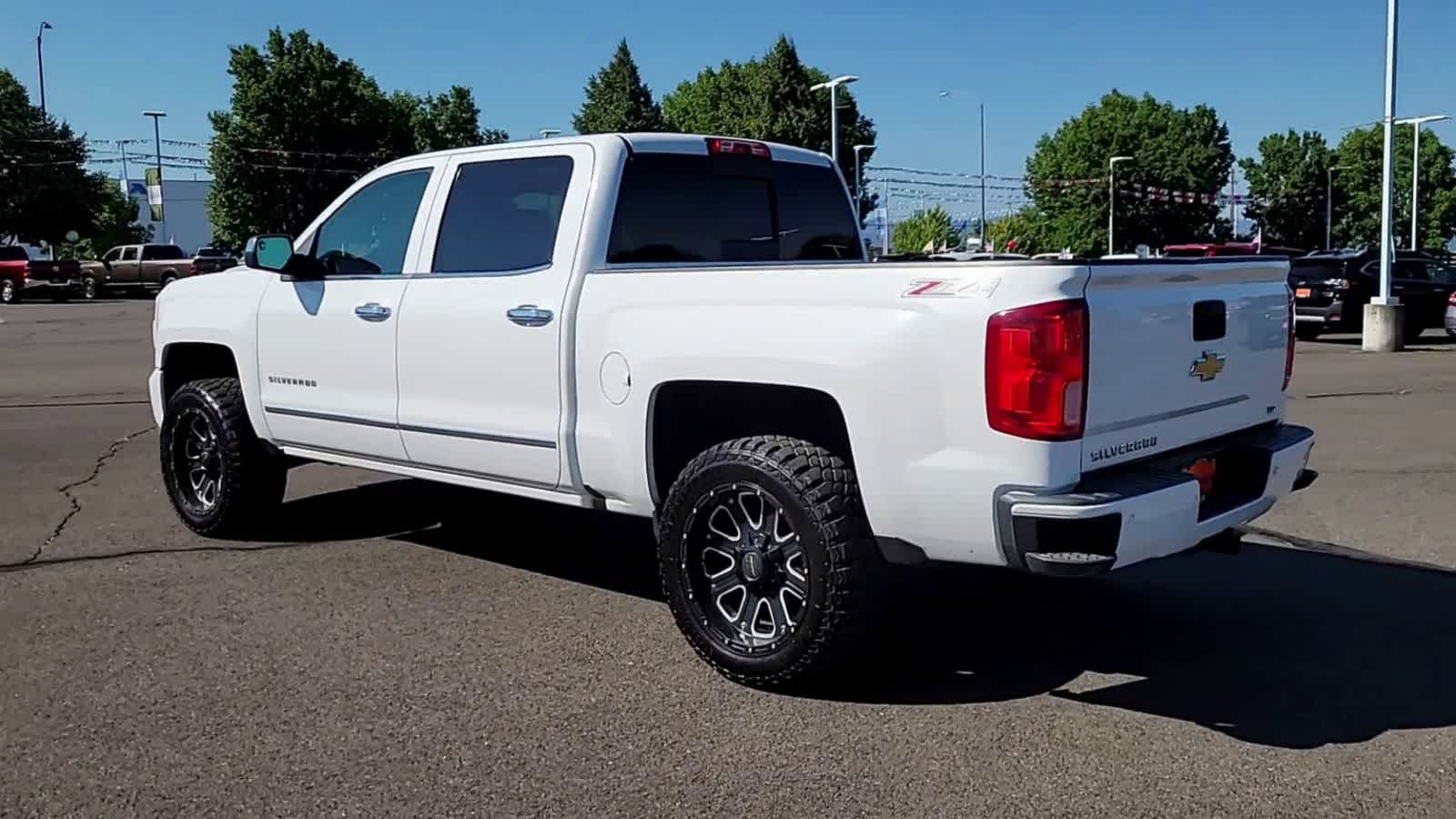 Thumbnail: 2016 Chevrolet Silverado 1500 - 6