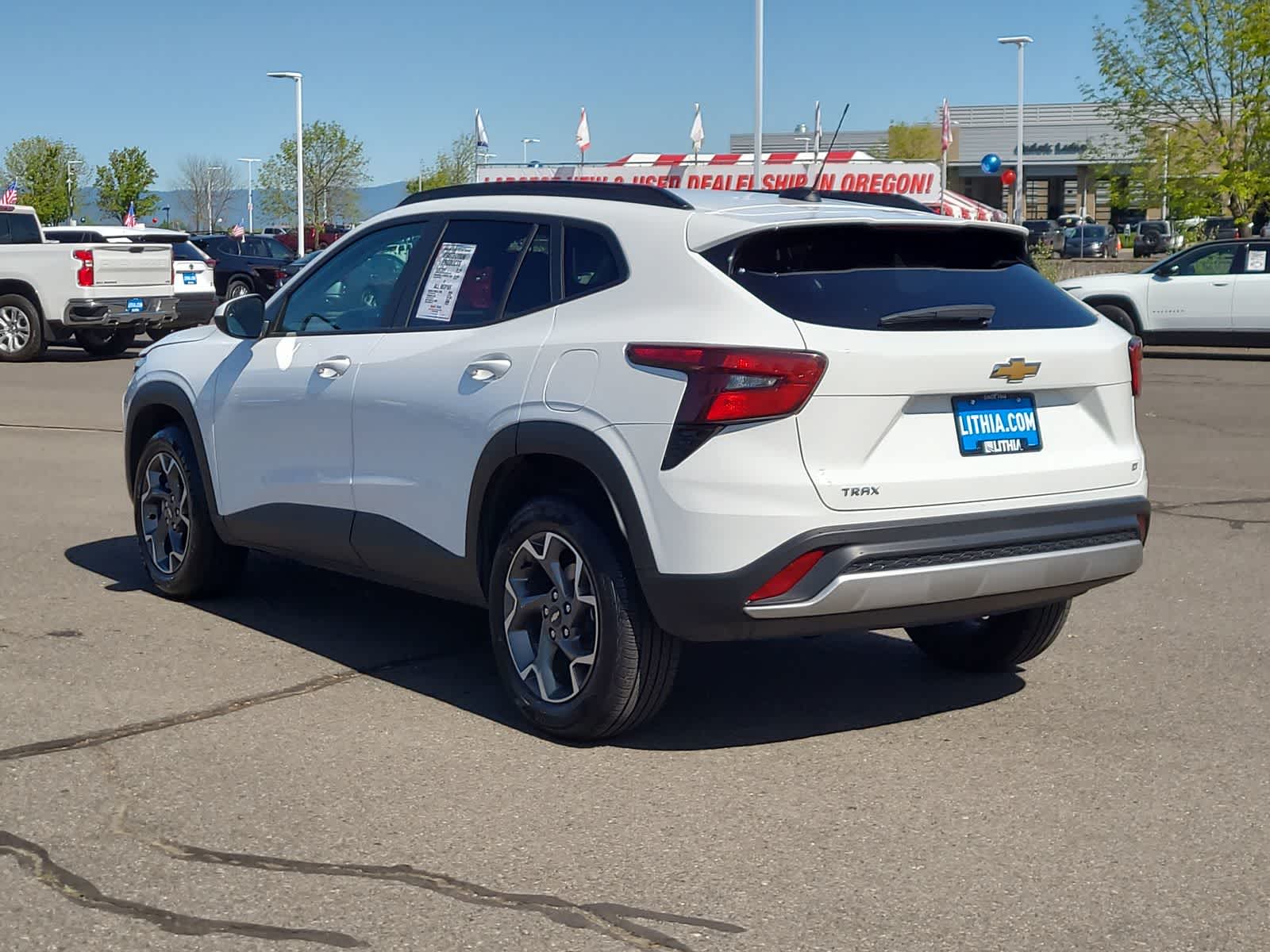 Thumbnail: 2025 Chevrolet Trax - 12