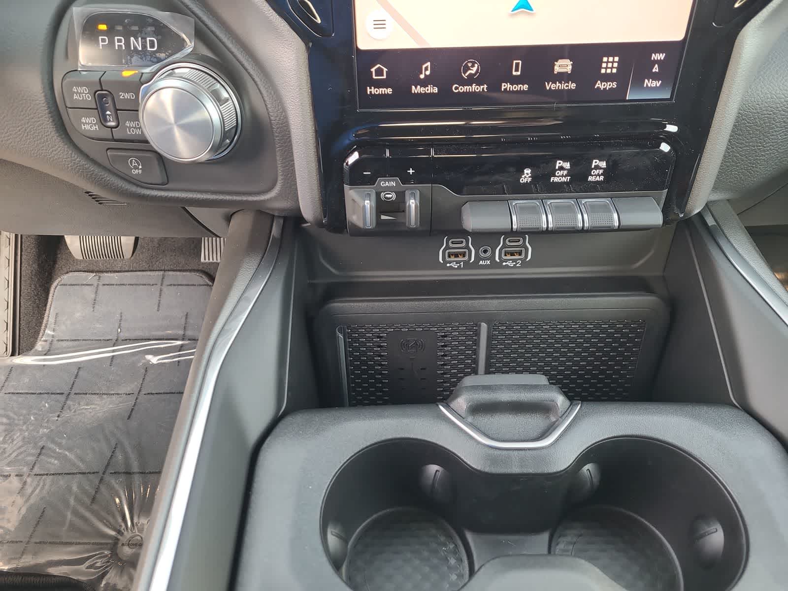 Thumbnail: 2026 RAM 1500 - 25