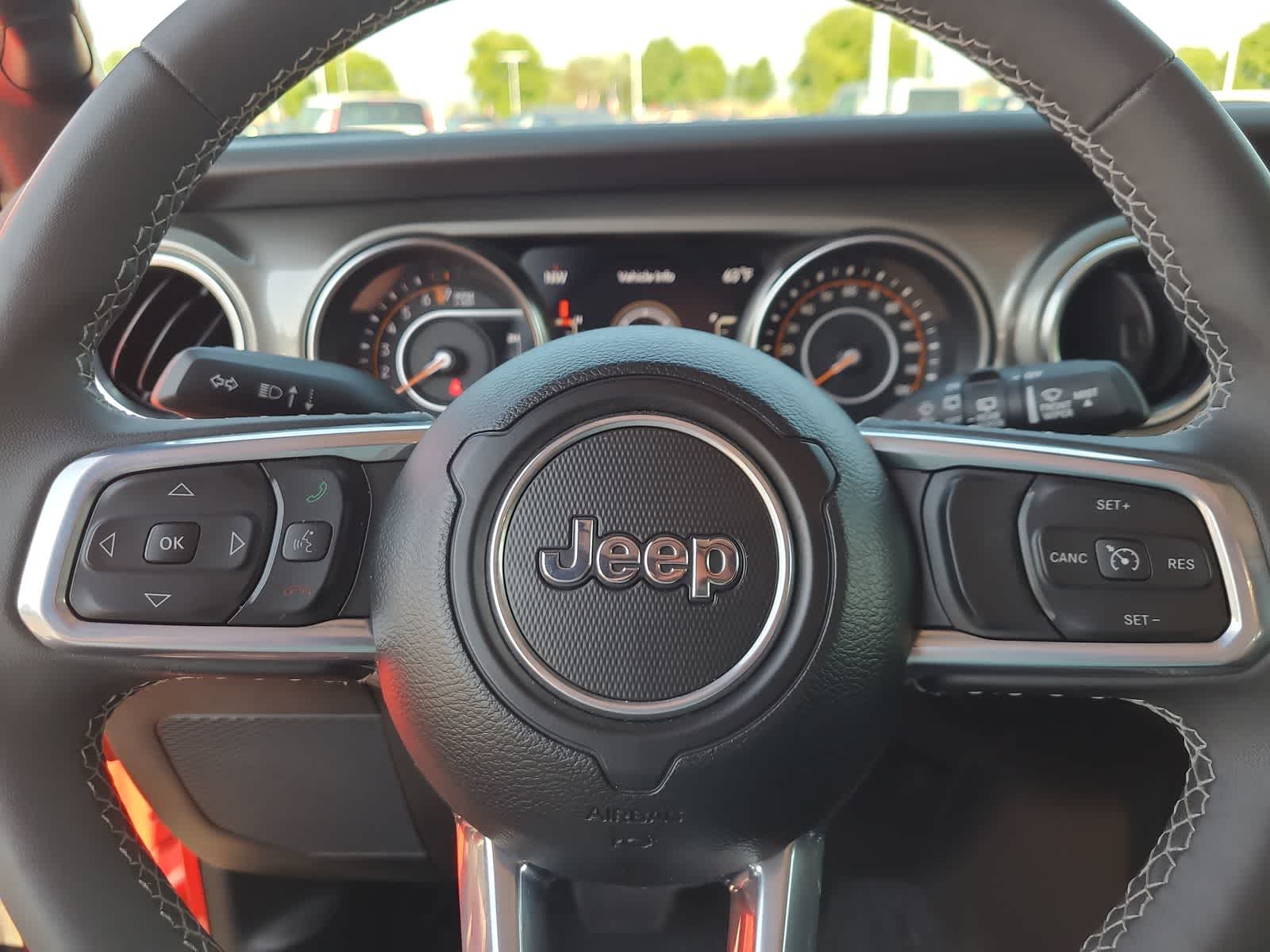 Thumbnail: 2023 Jeep Wrangler - 23