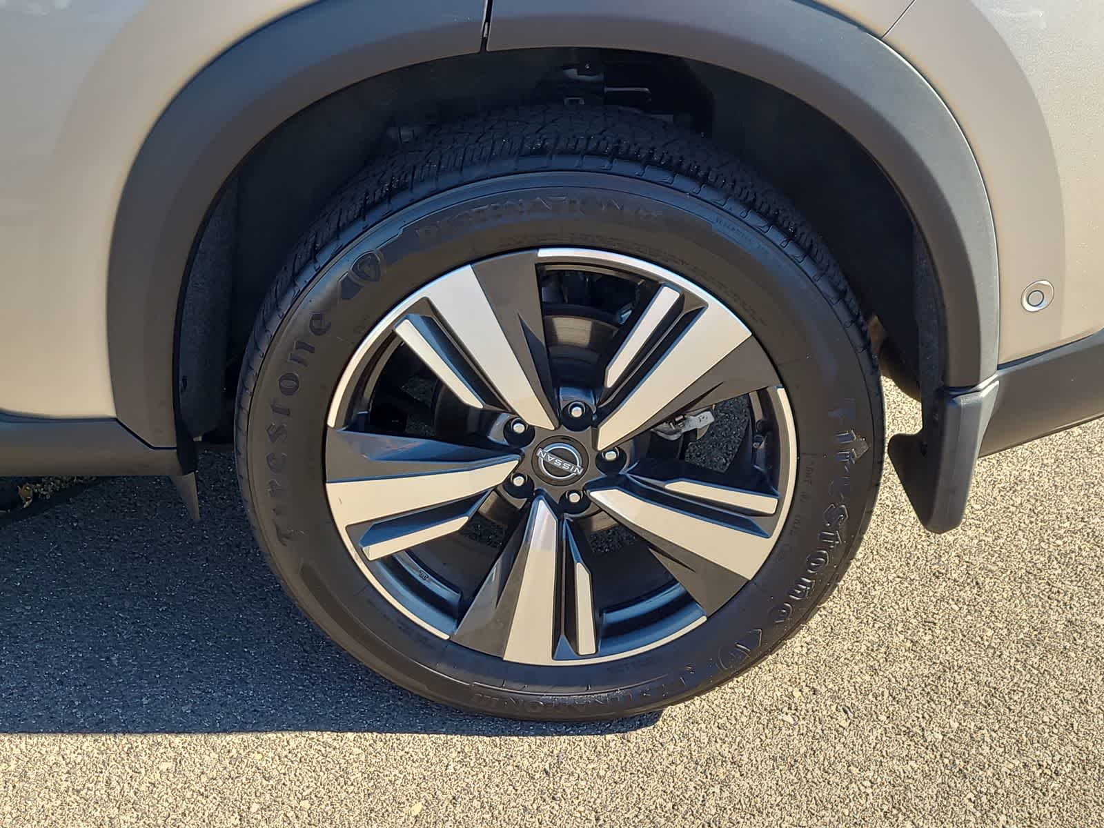 Thumbnail: 2022 Nissan Rogue - 16