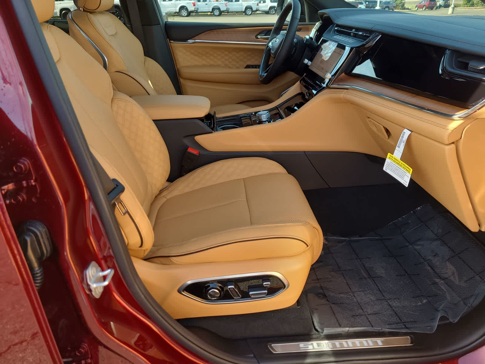 Thumbnail: 2026 Jeep Grand Cherokee - 22