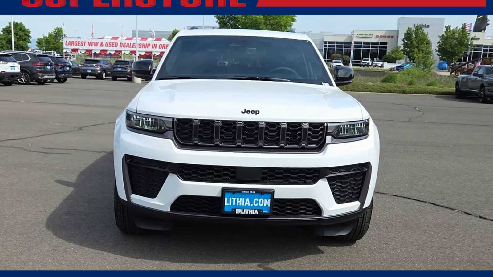 Thumbnail: 2026 Jeep Grand Cherokee - 3