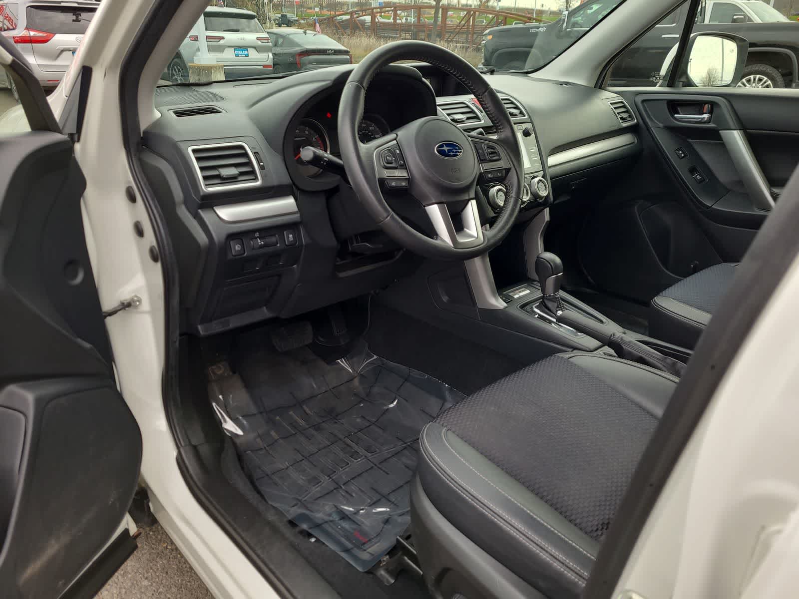 Thumbnail: 2017 Subaru Forester - 10