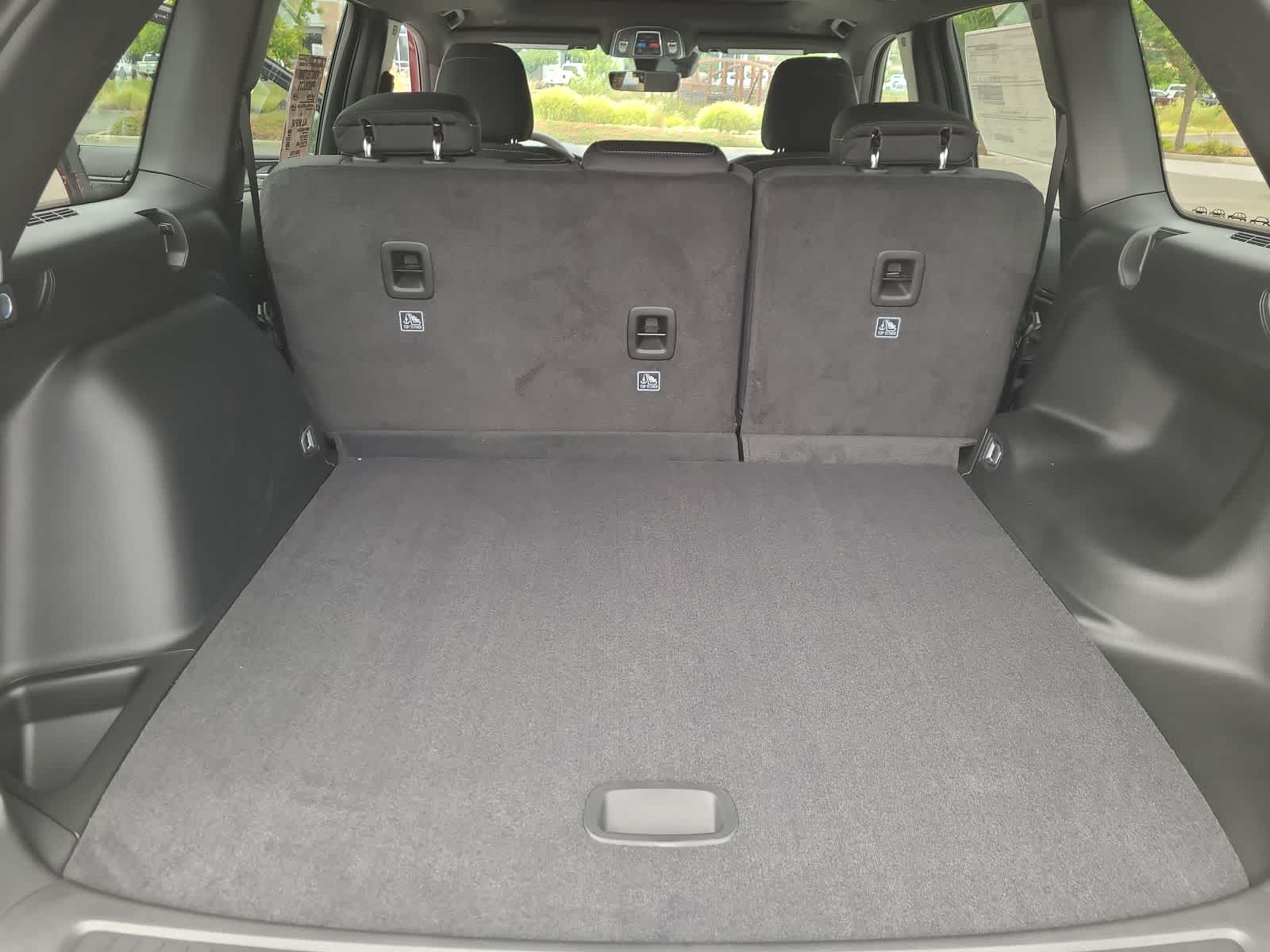 Thumbnail: 2025 Jeep Grand Cherokee - 27