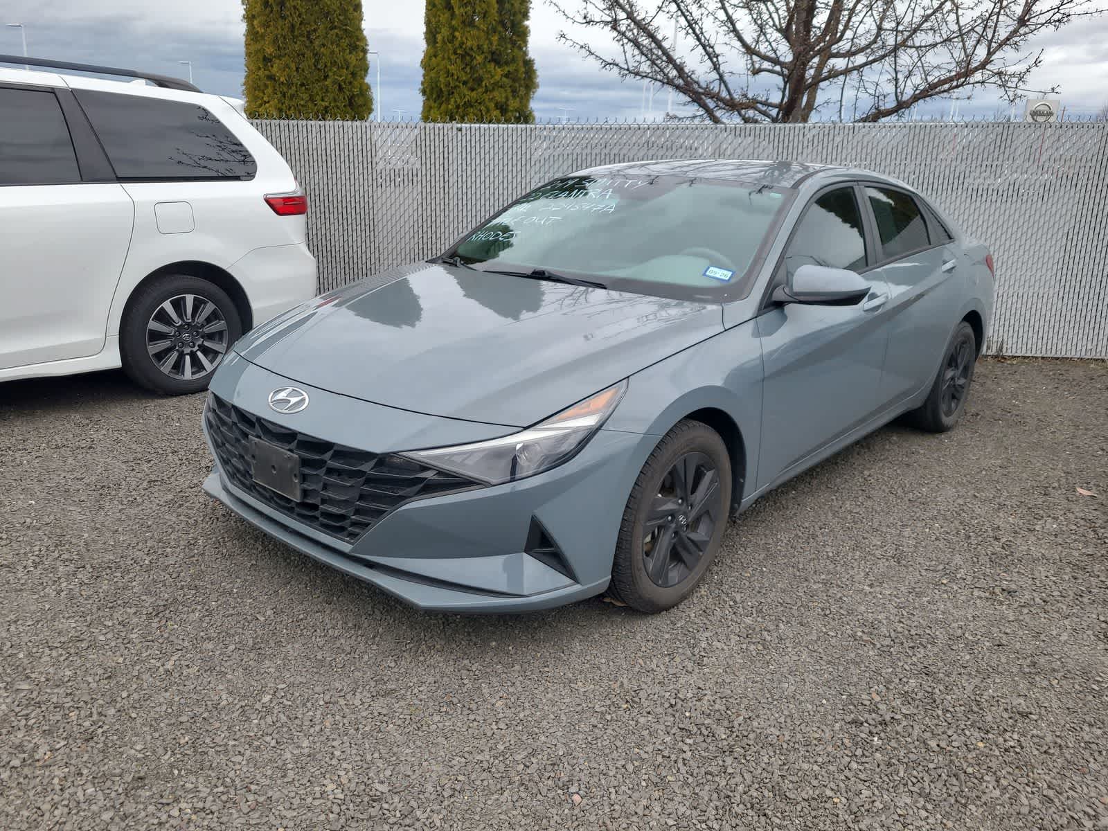 Thumbnail: 2022 Hyundai Elantra - 1