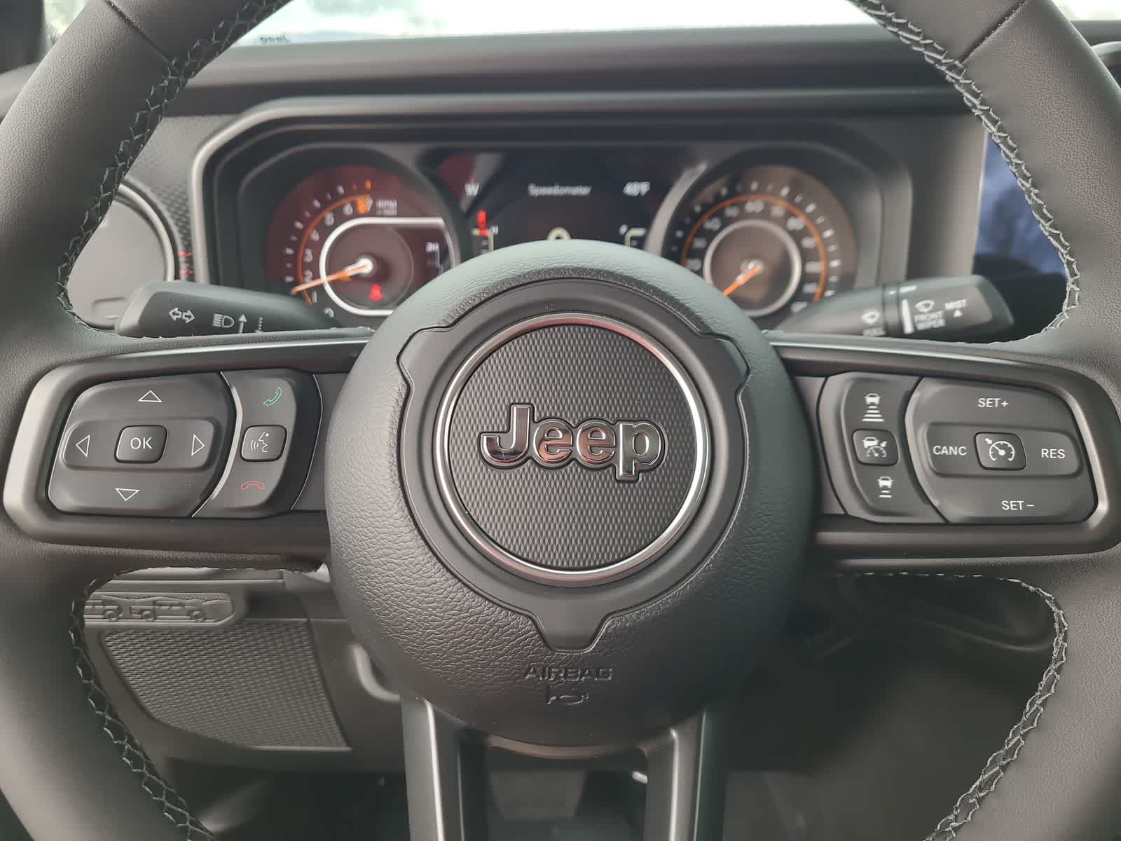 Thumbnail: 2026 Jeep Gladiator - 23