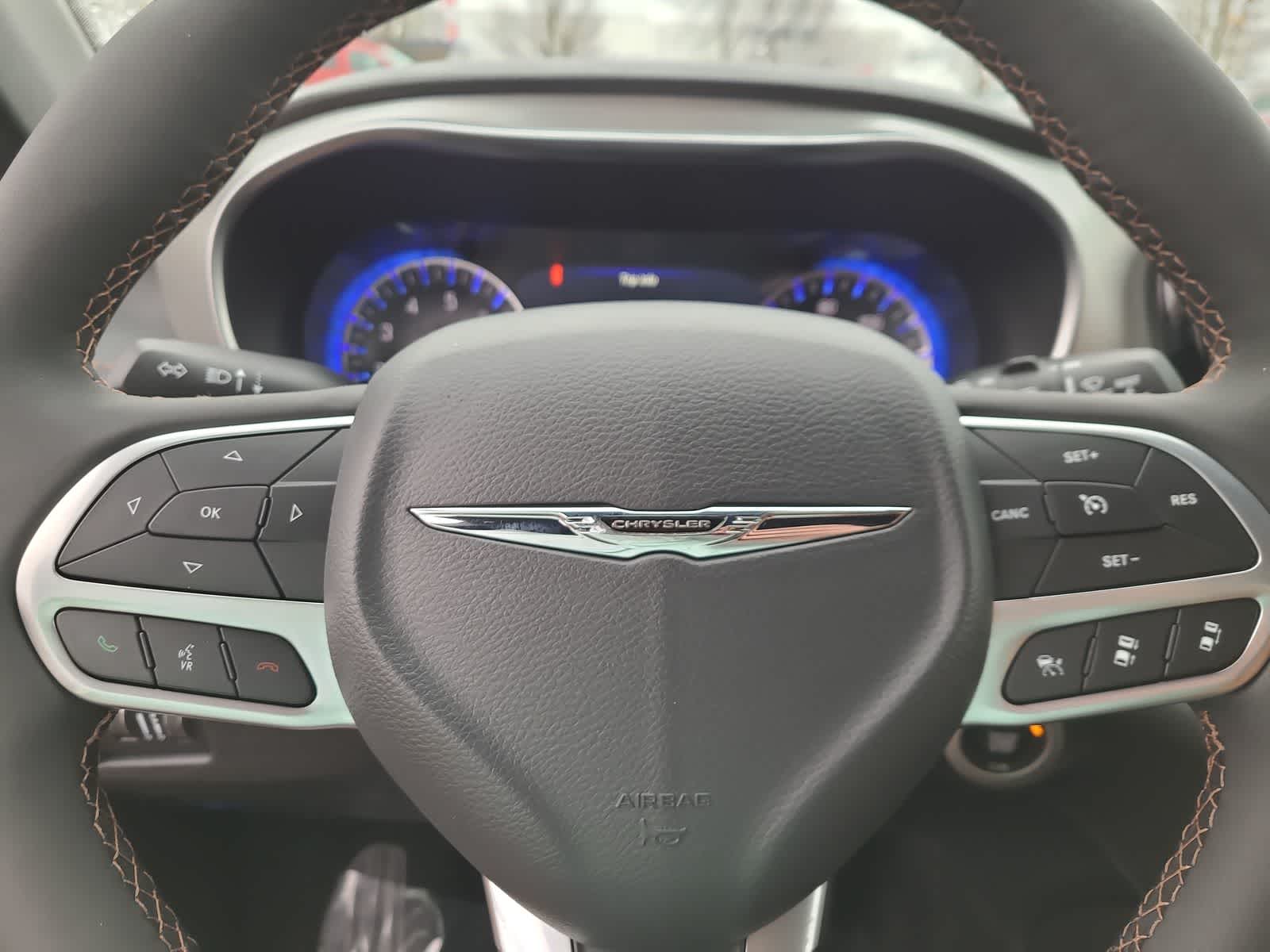 Thumbnail: 2026 Chrysler Pacifica - 23