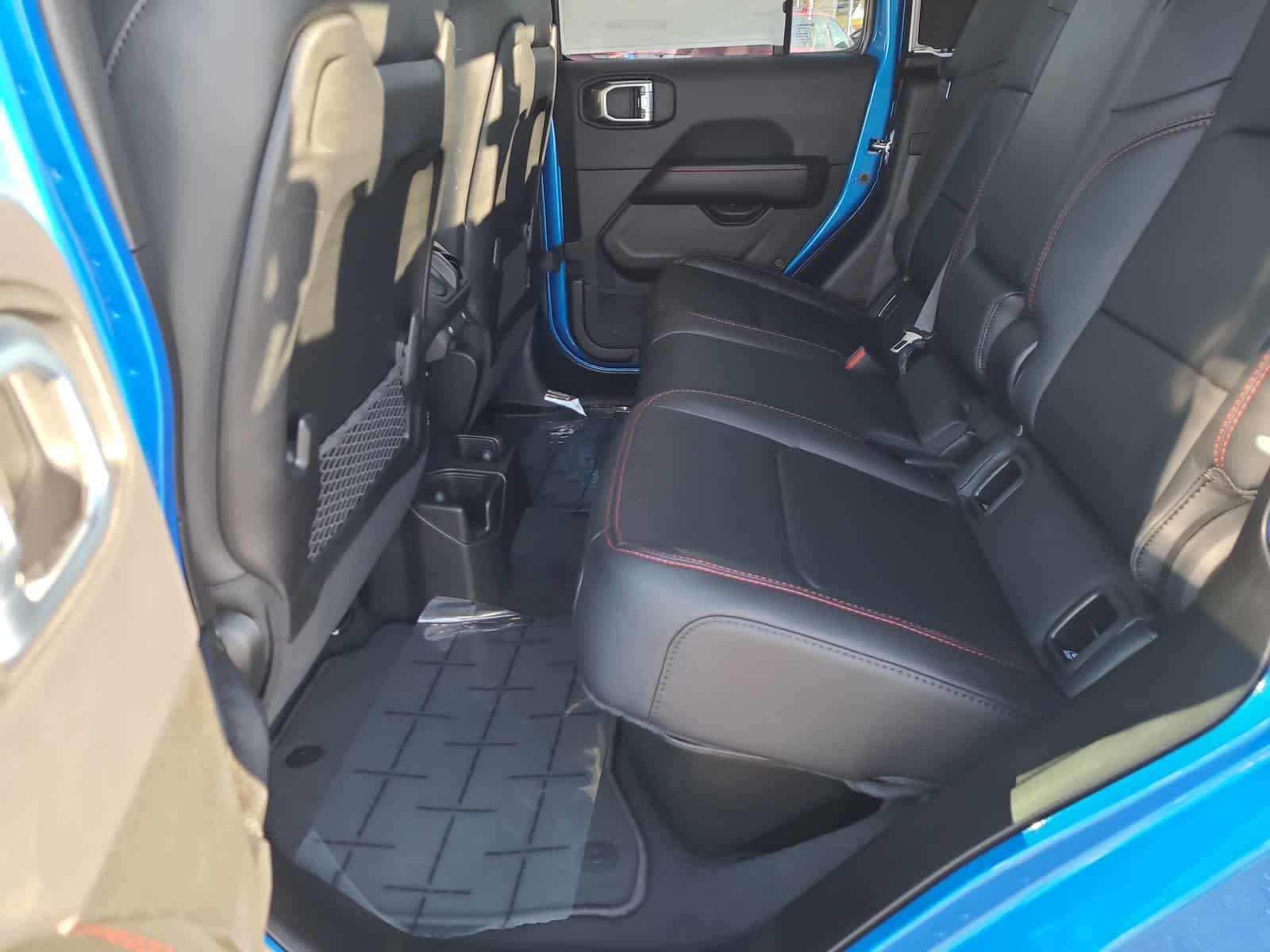 Thumbnail: 2026 Jeep Gladiator - 21