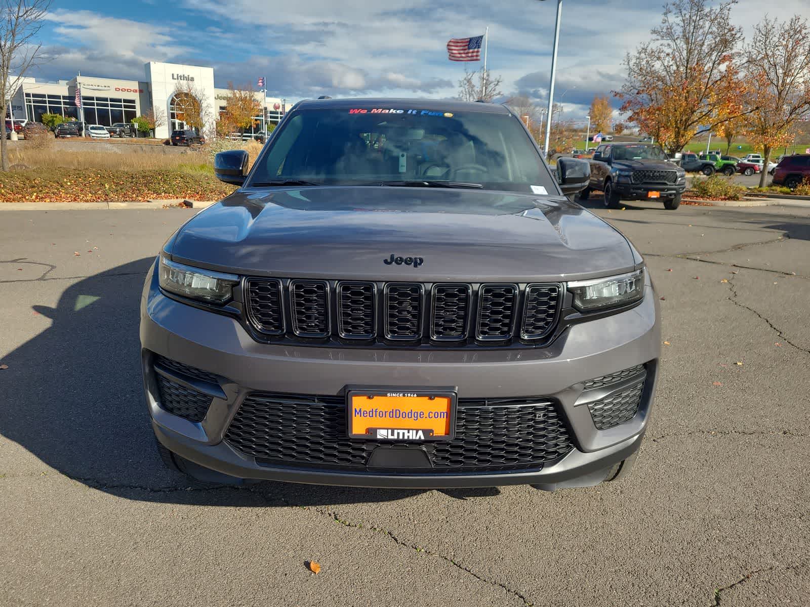 Thumbnail: 2025 Jeep Grand Cherokee - 14